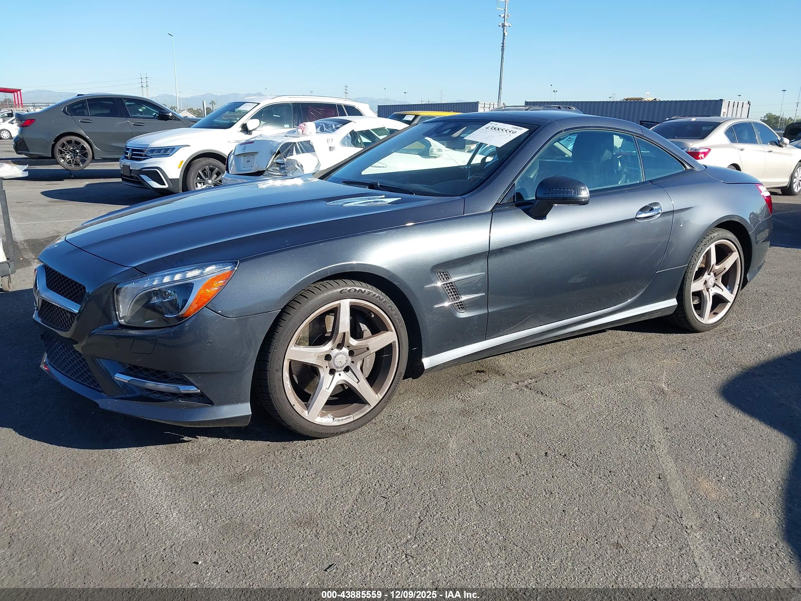 MERCEDES-BENZ SL image 2