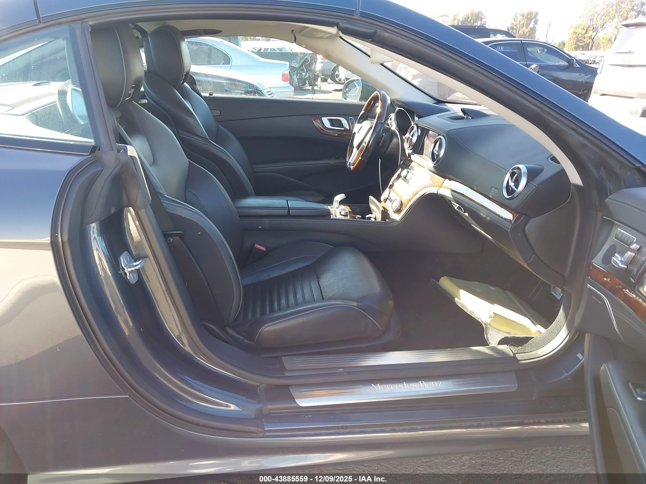 MERCEDES-BENZ SL image 5