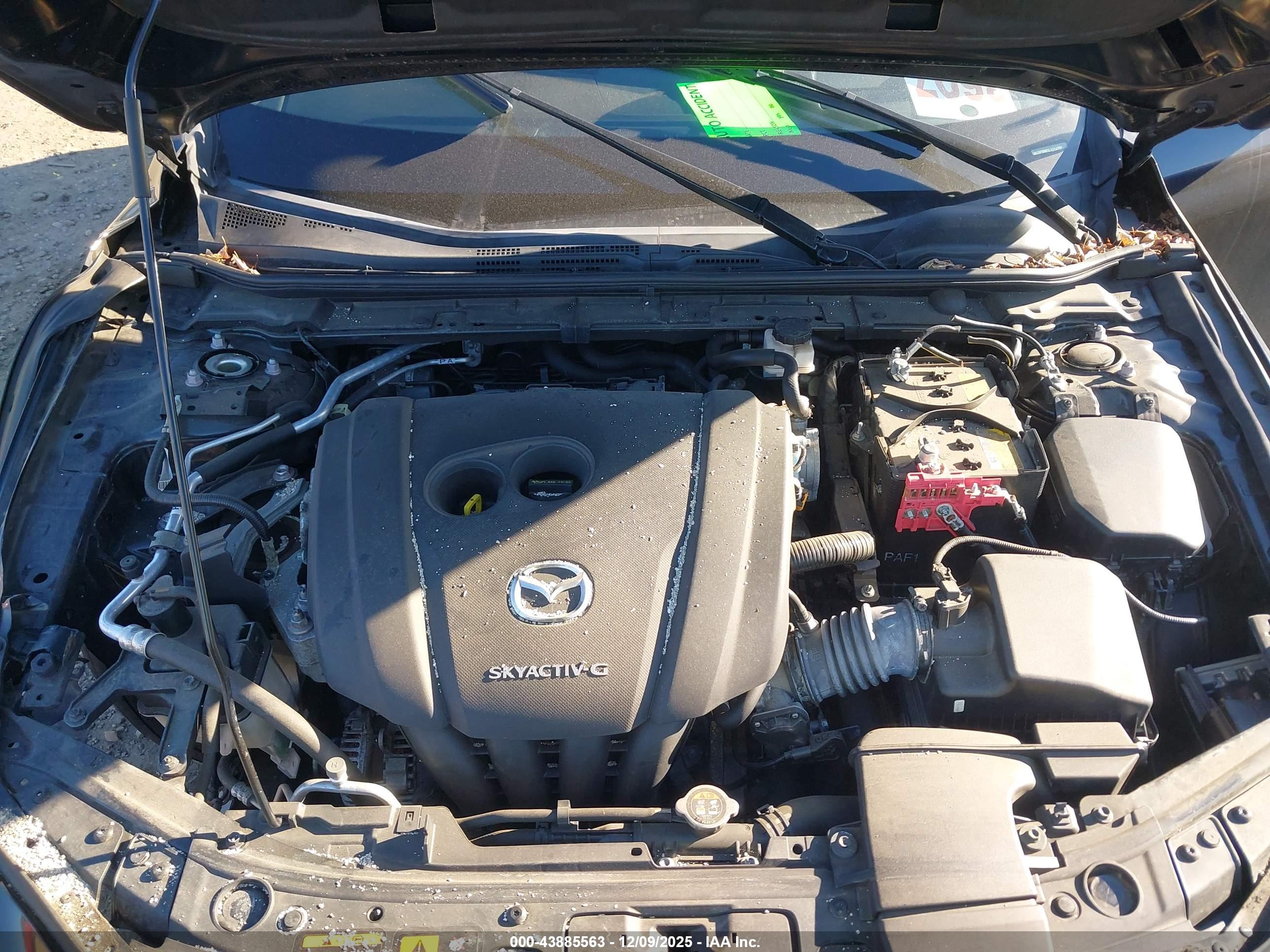 MAZDA MAZDA3 image 10
