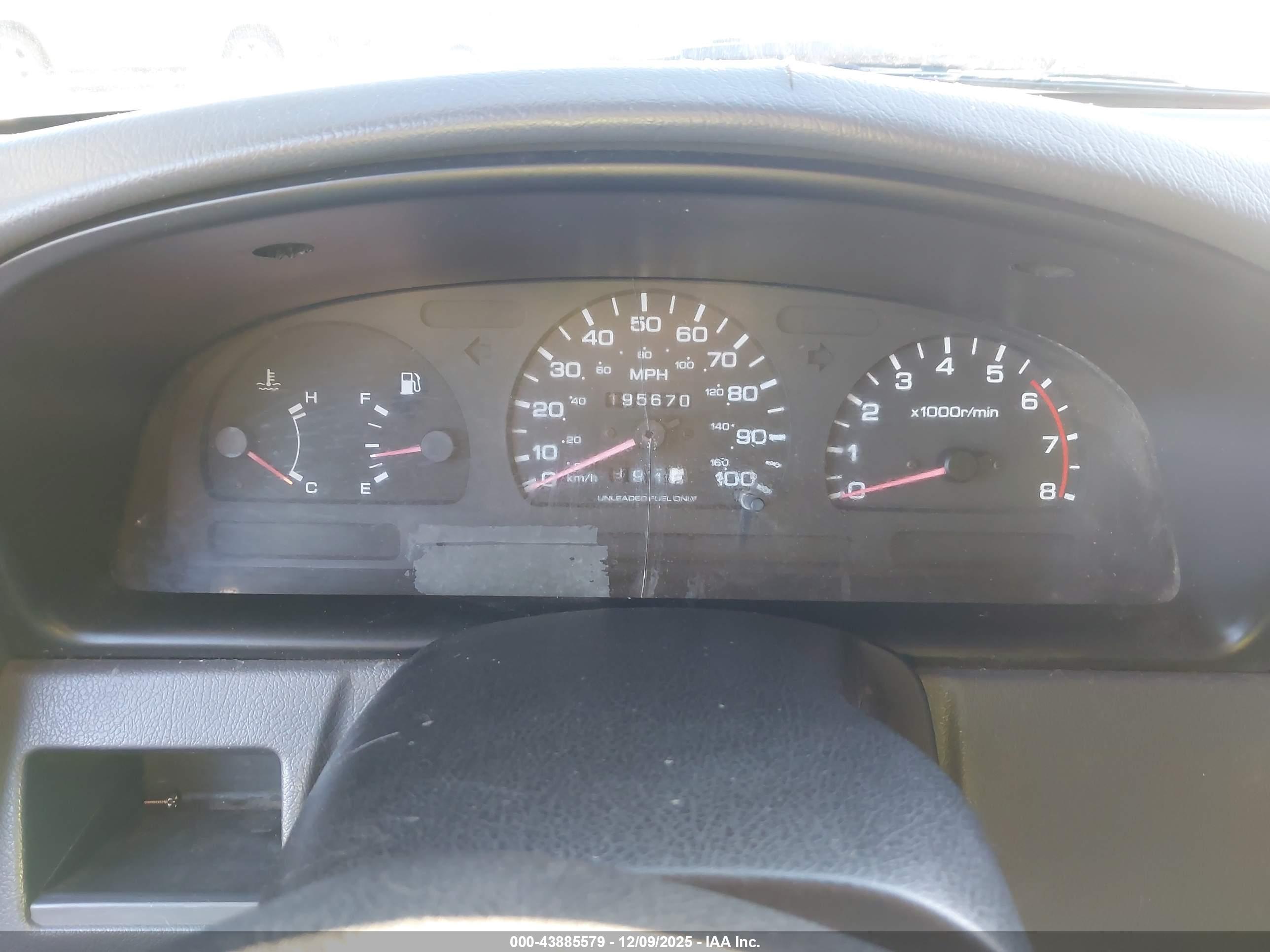 NISSAN TRUCK image 7