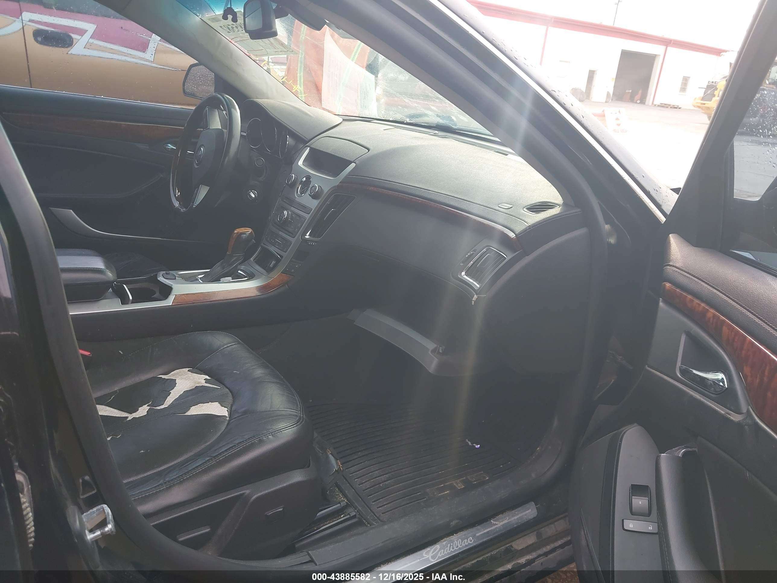 CADILLAC CTS image 5