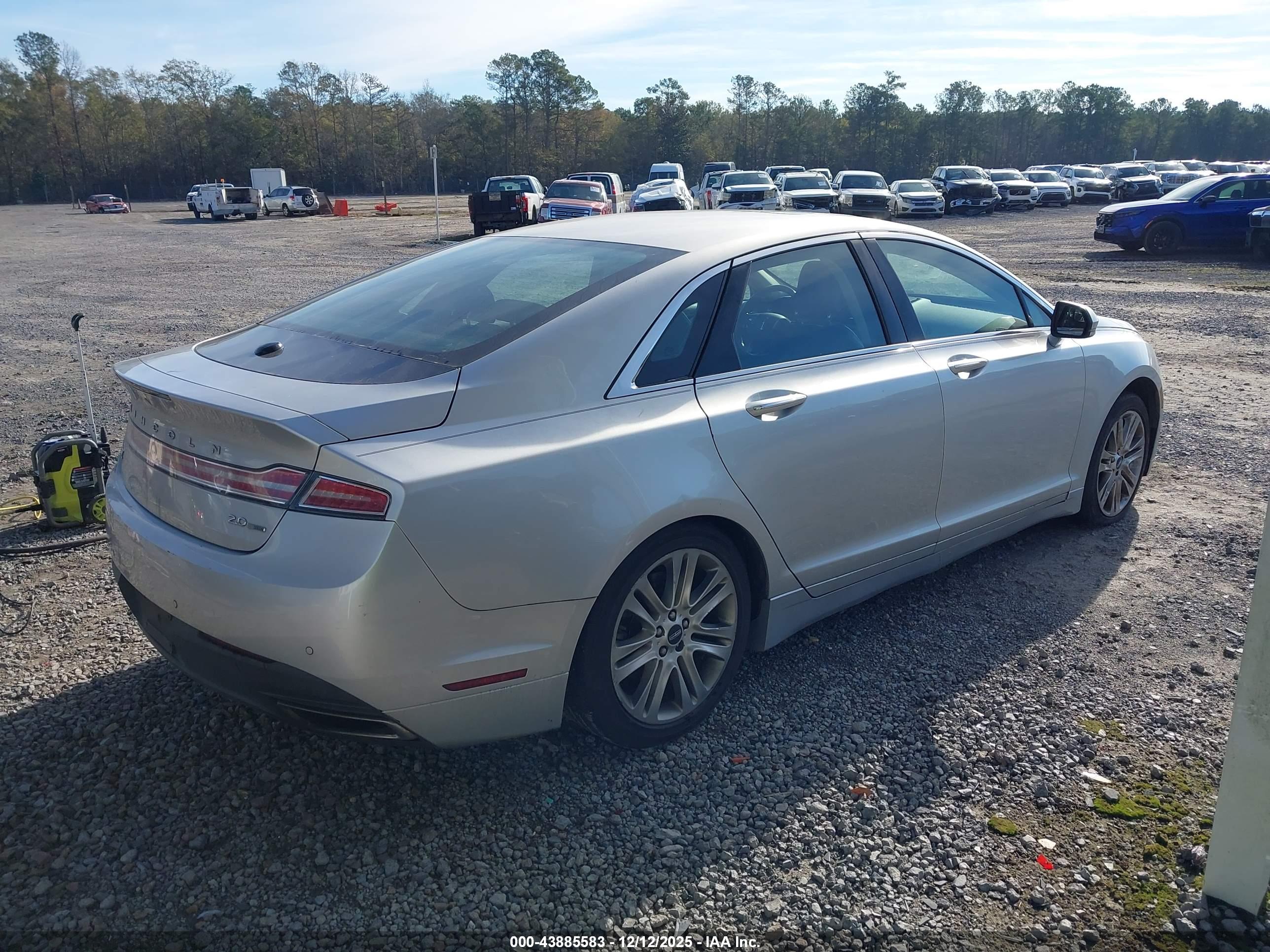 LINCOLN MKZ image 4