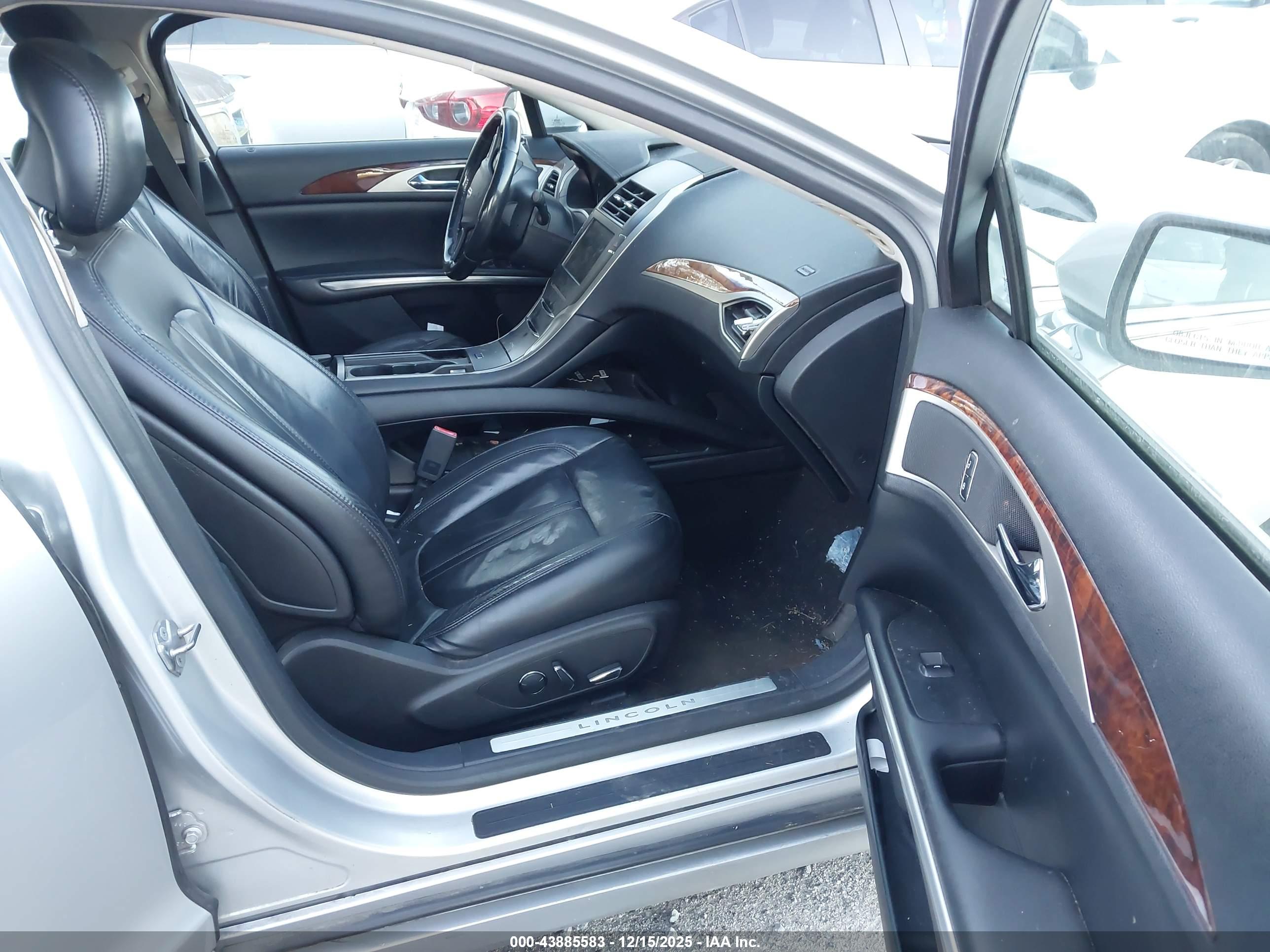 LINCOLN MKZ image 5
