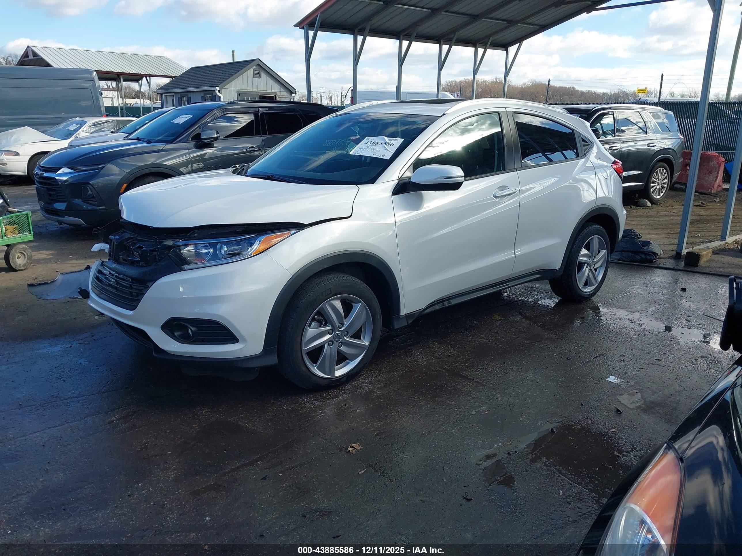 HONDA HR-V image 2