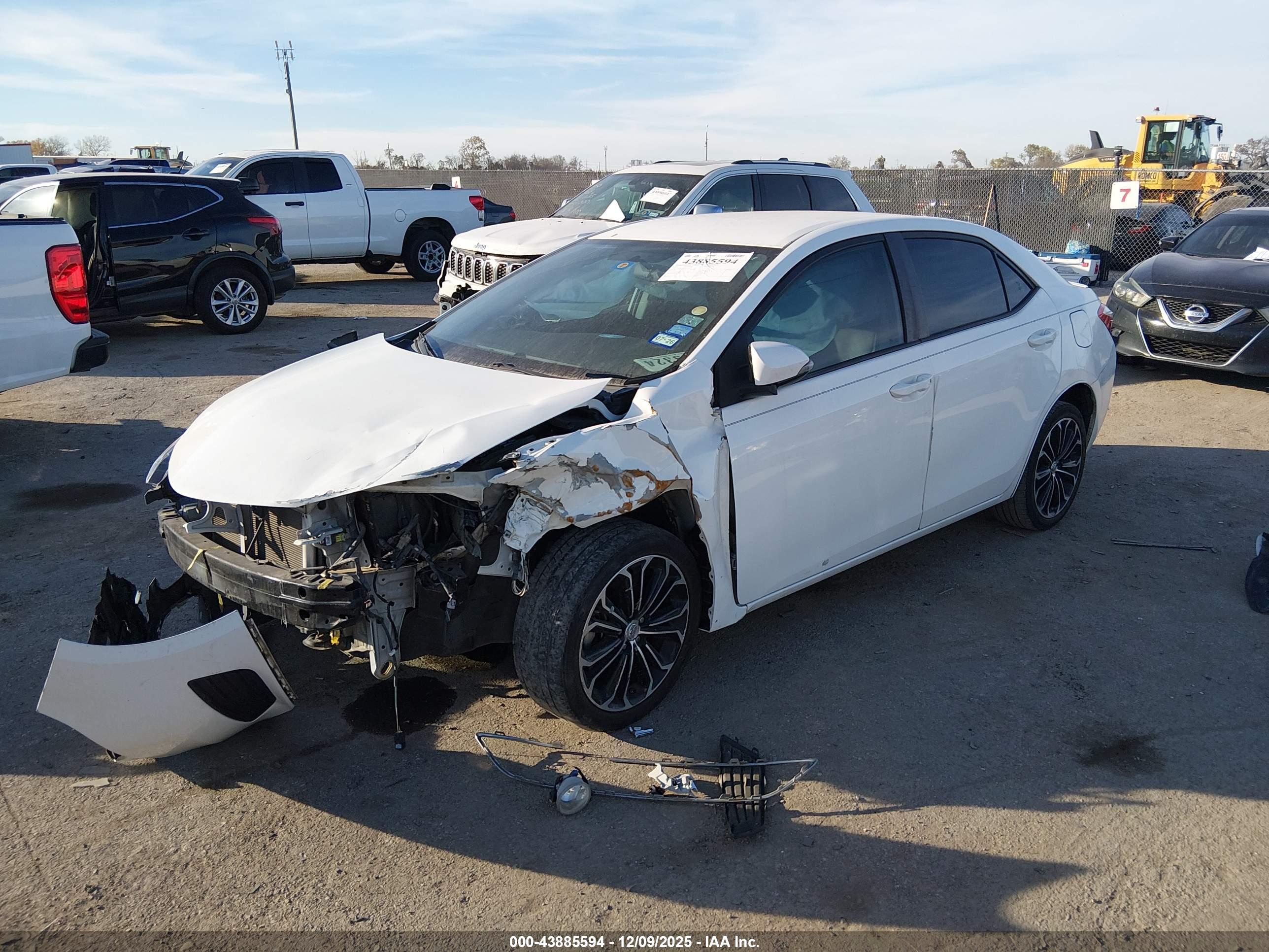 TOYOTA COROLLA image 2