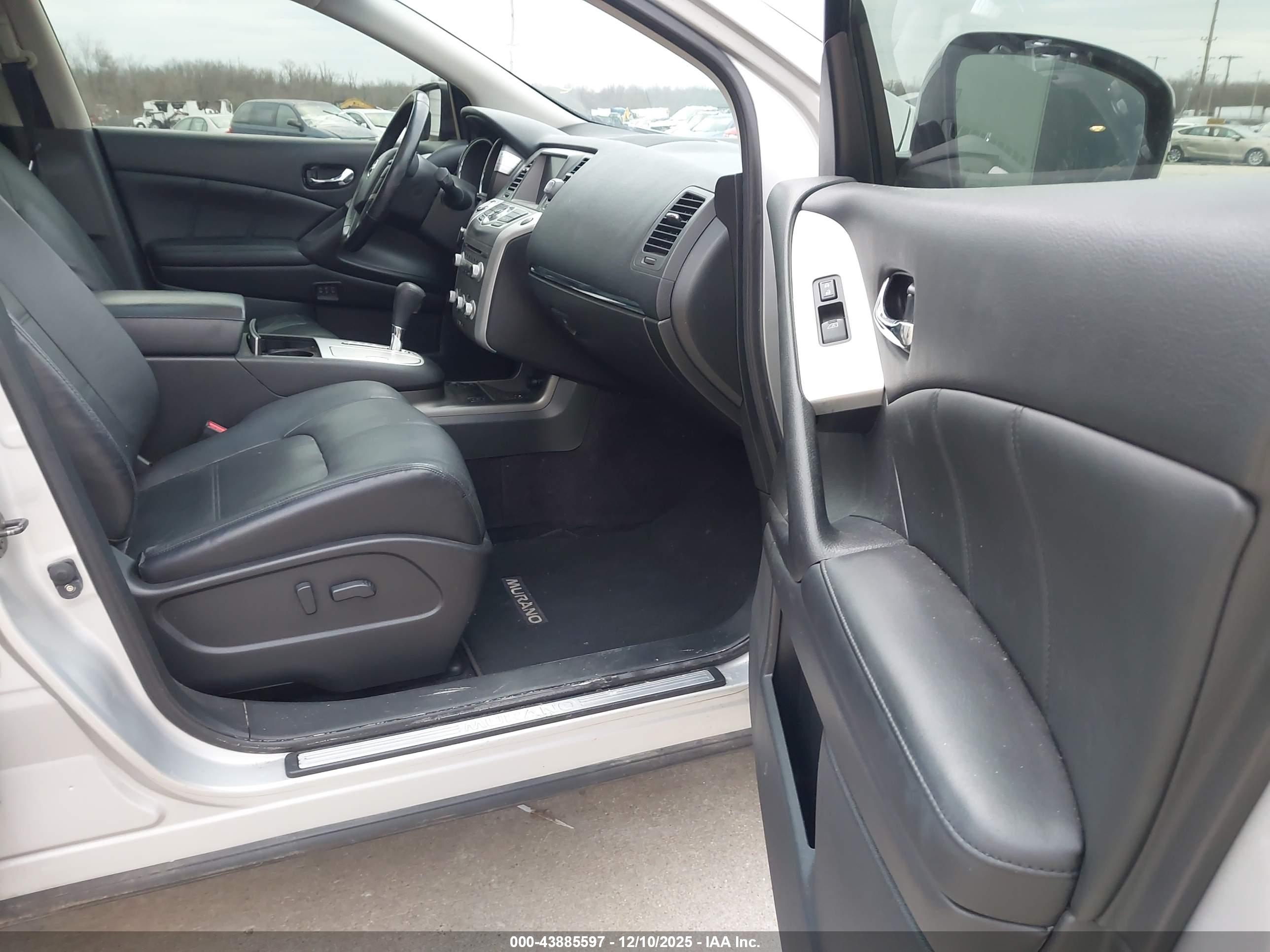 NISSAN MURANO image 5