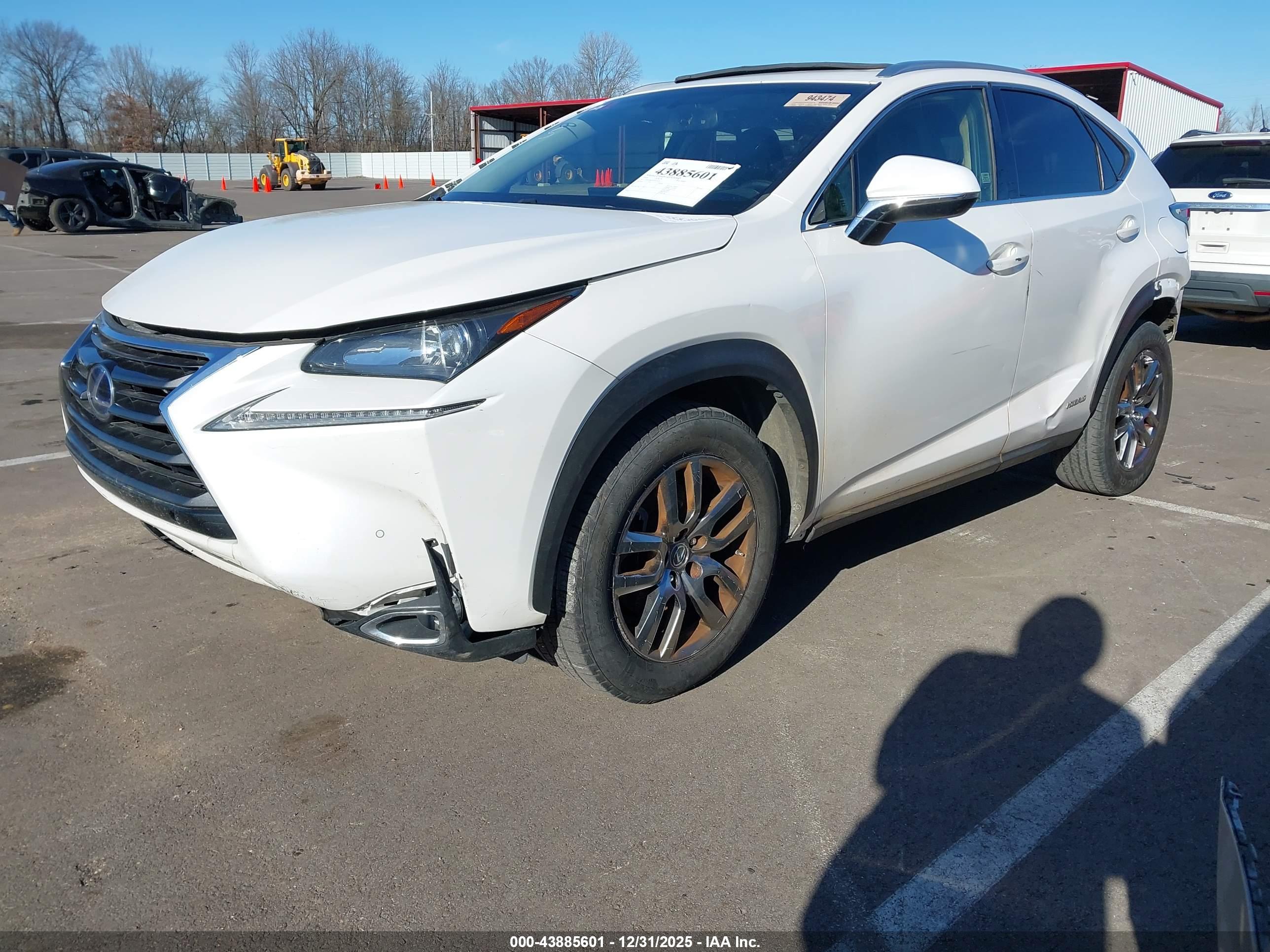 LEXUS NX image 2