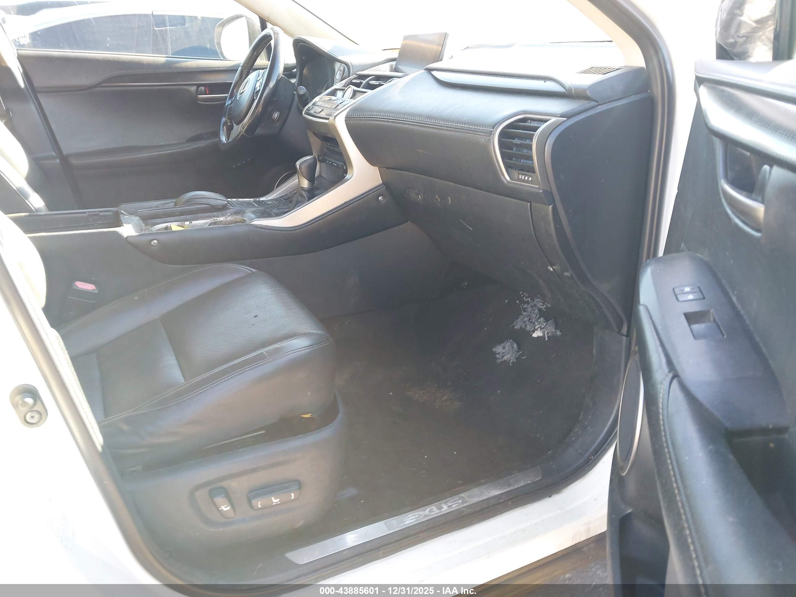 LEXUS NX image 5