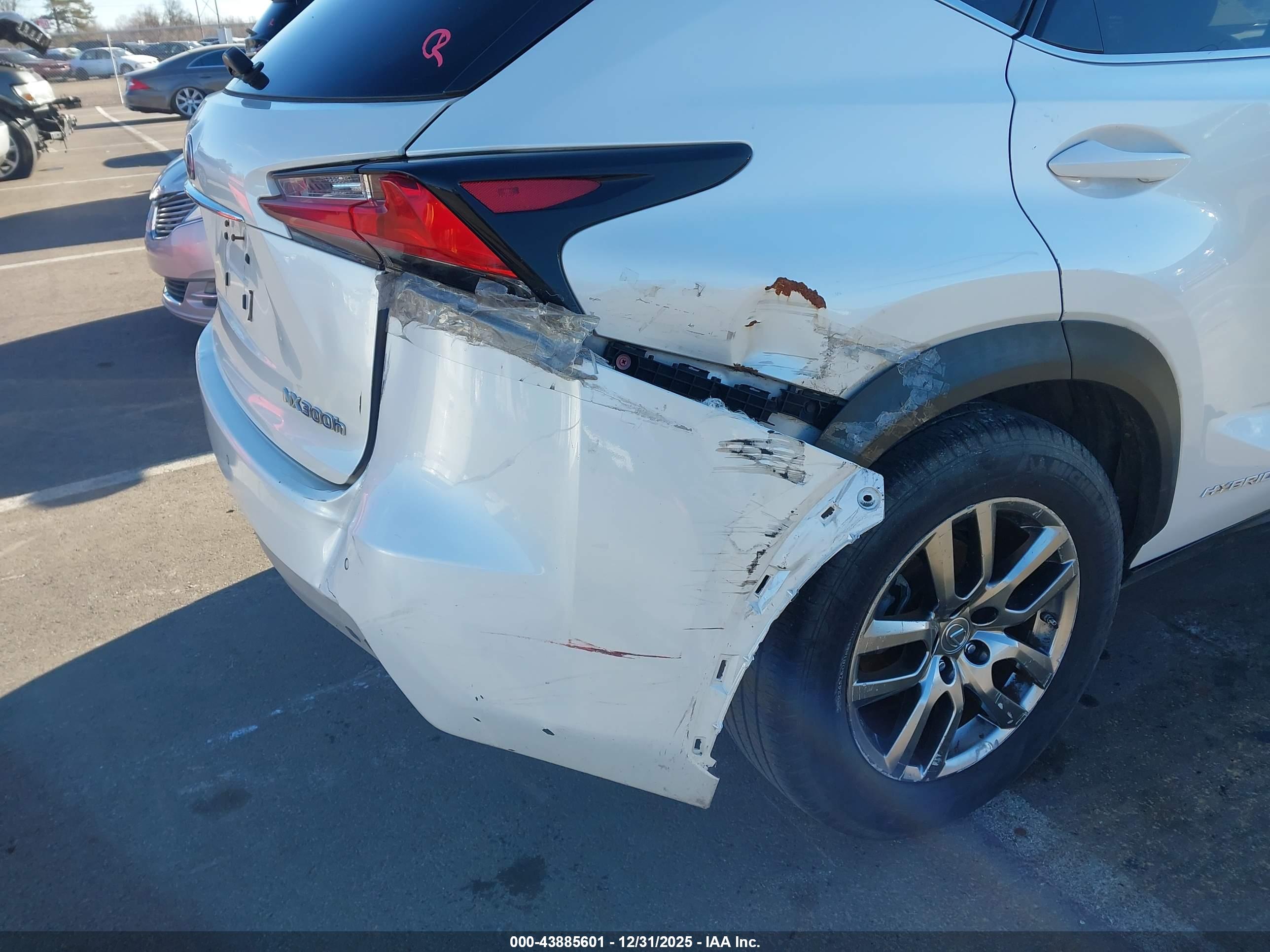LEXUS NX image 6