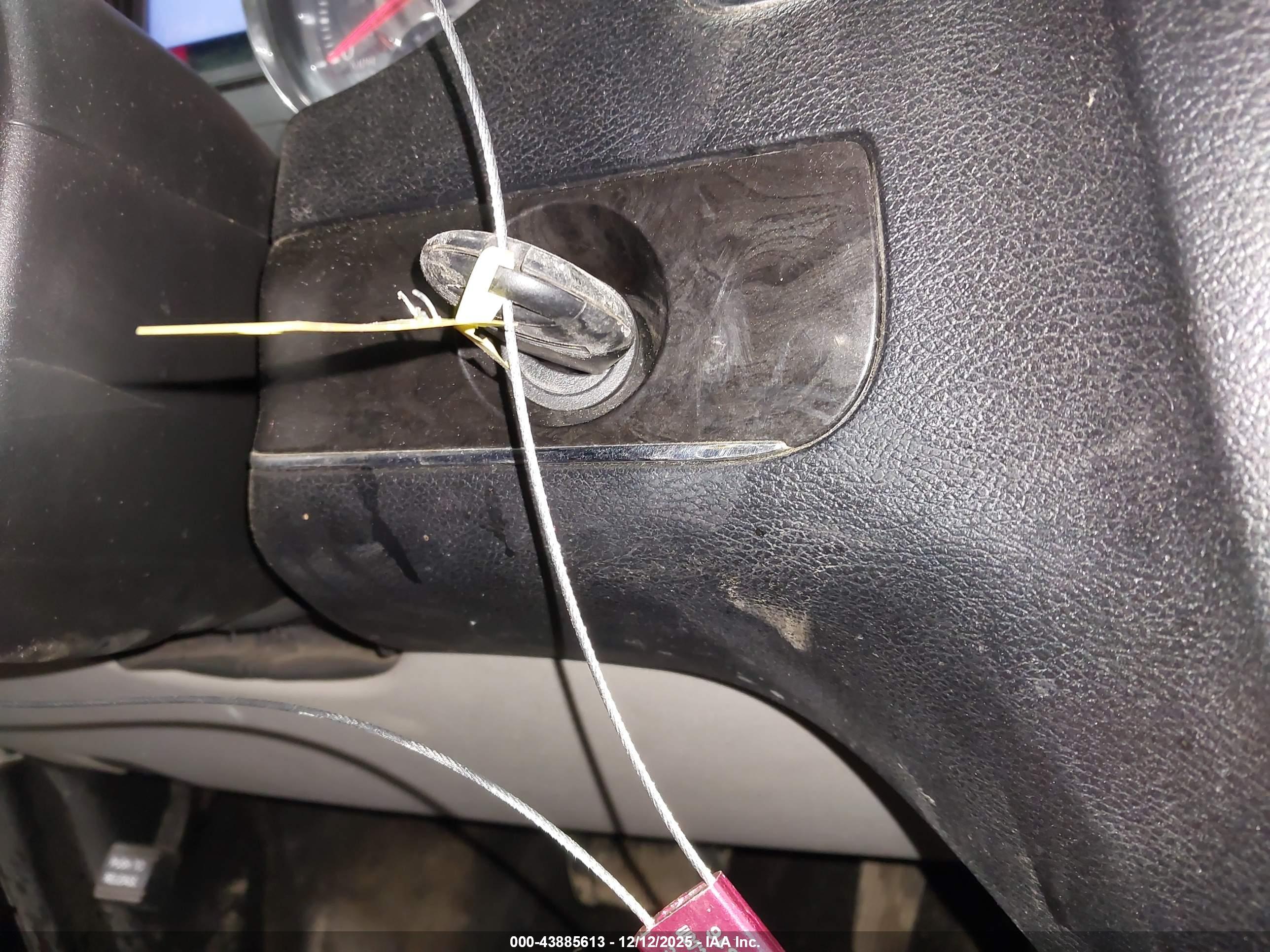 CHRYSLER TOWN image 11