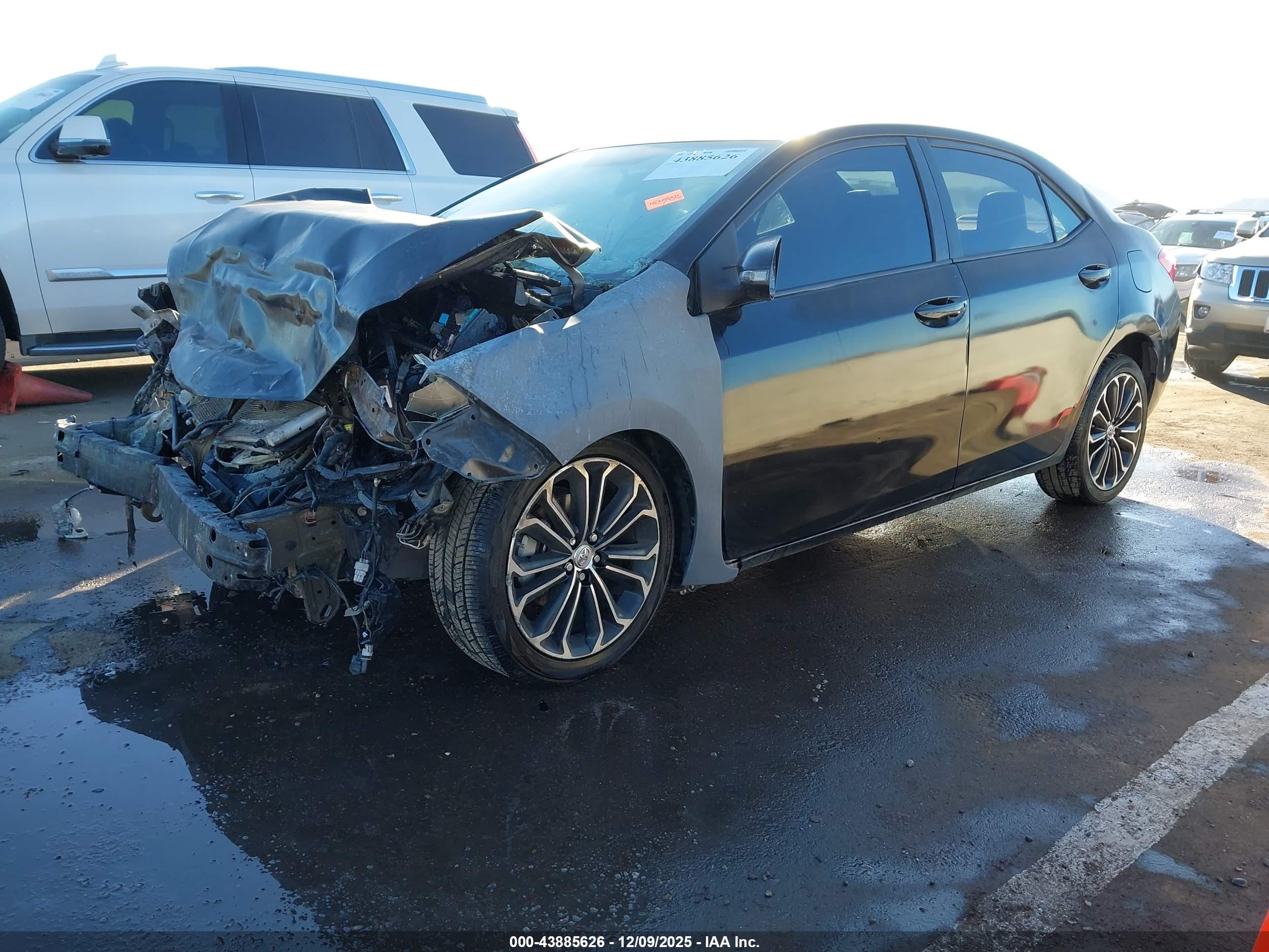 TOYOTA COROLLA image 2