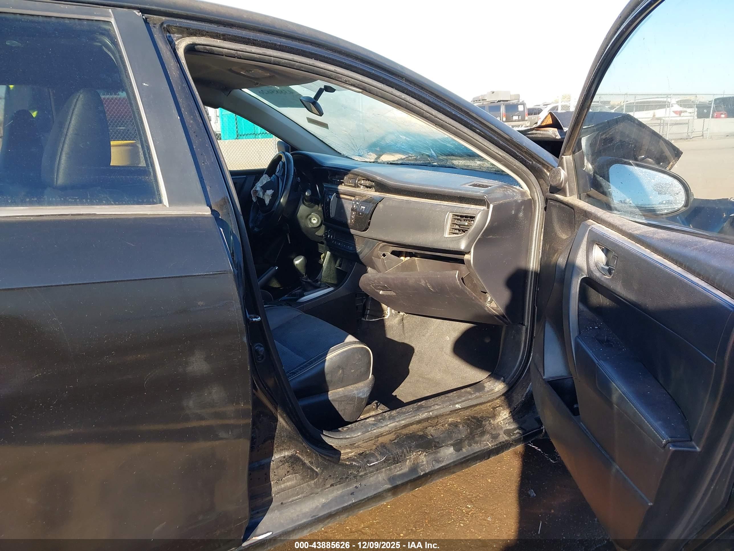 TOYOTA COROLLA image 5