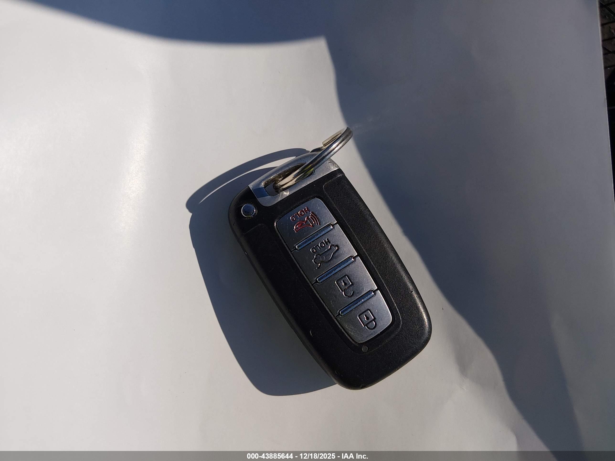 HYUNDAI SONATA image 11