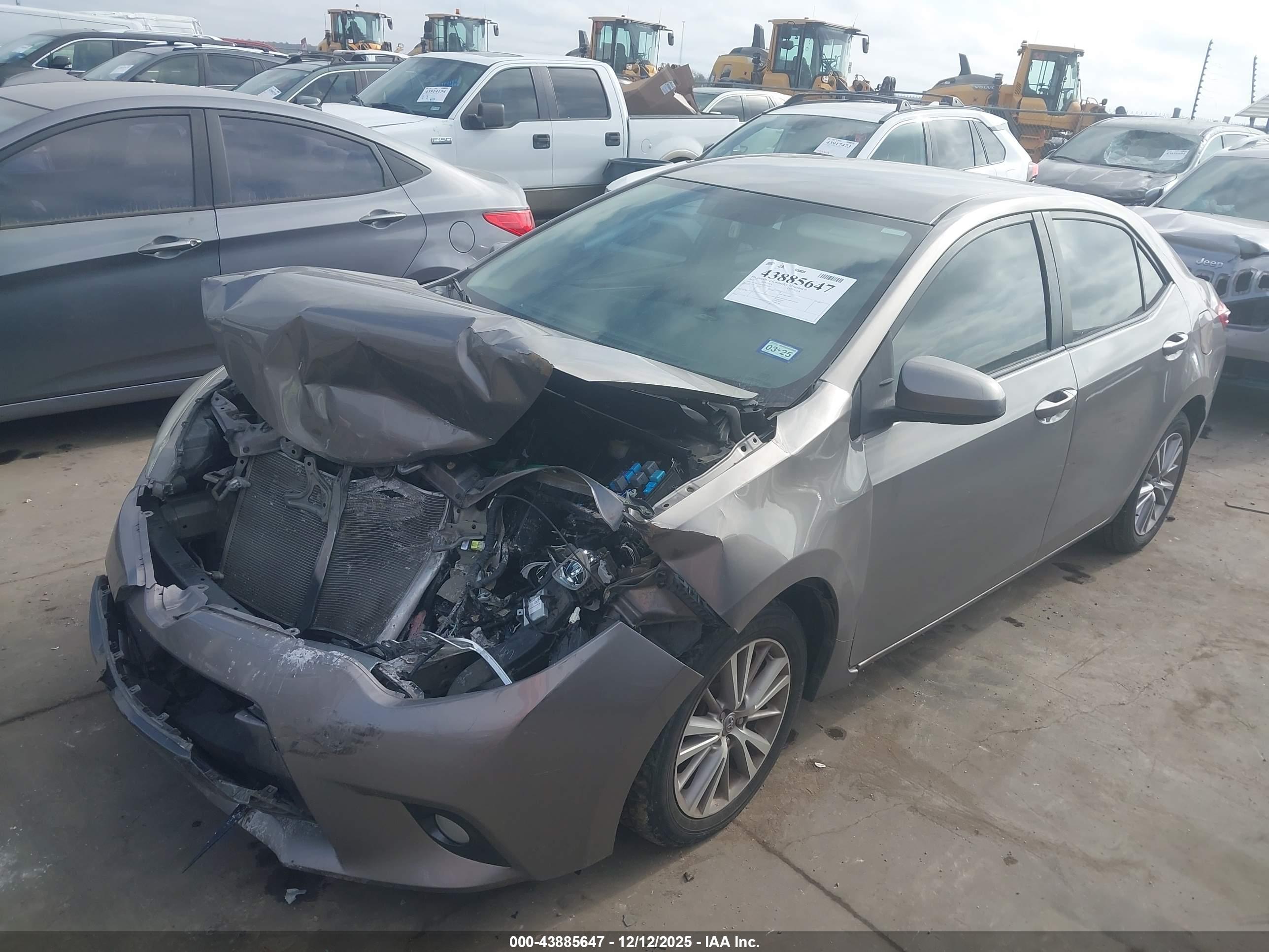 TOYOTA COROLLA image 2