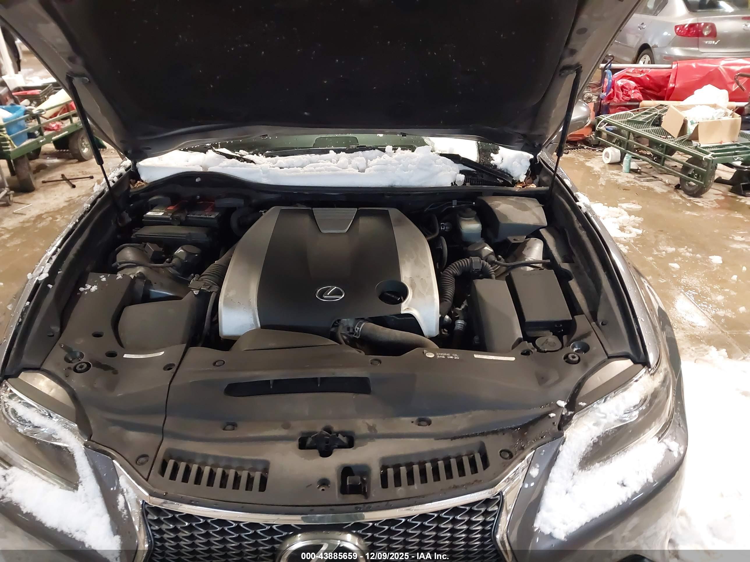 LEXUS GS image 10