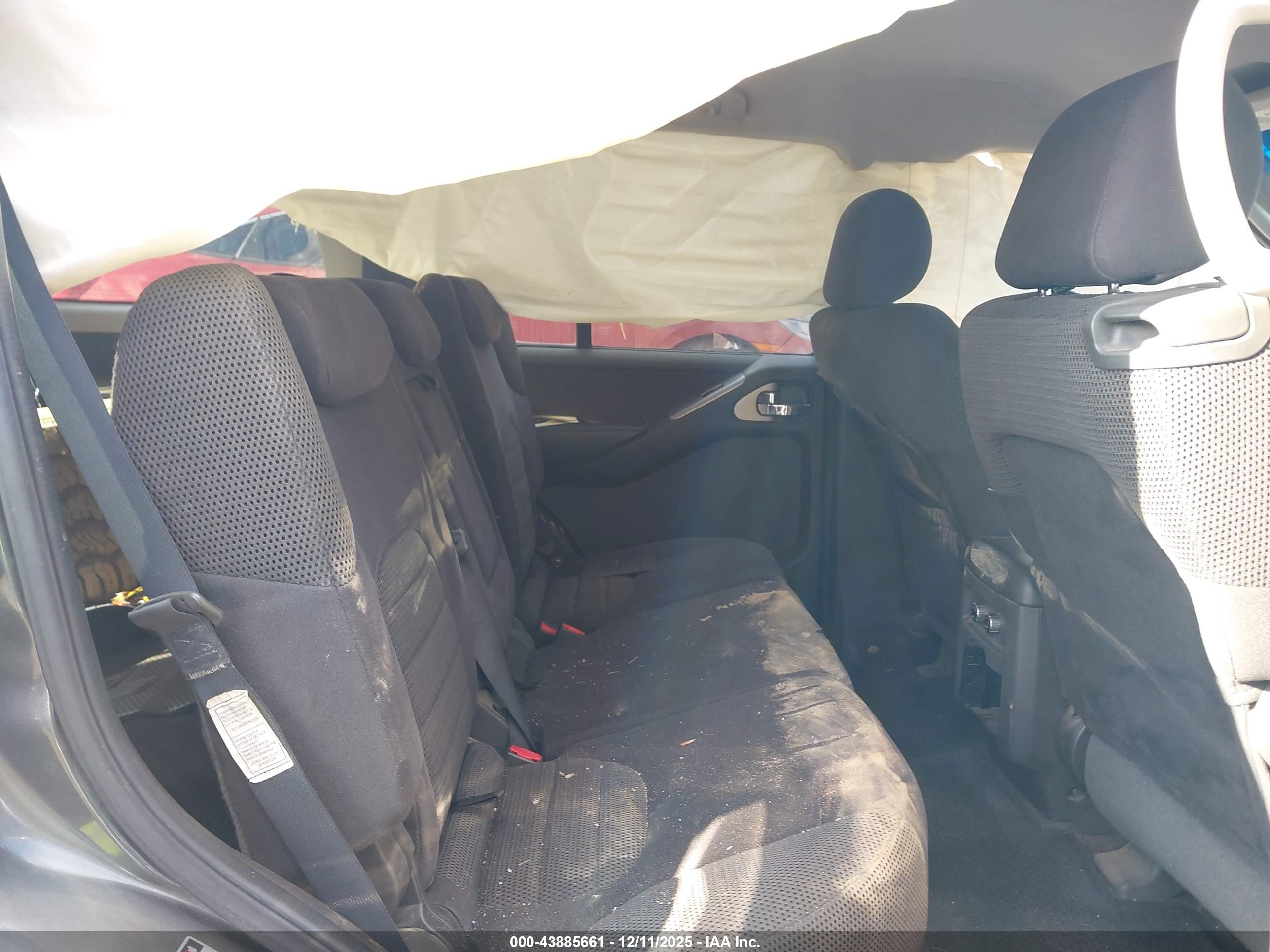 NISSAN PATHFINDER image 8