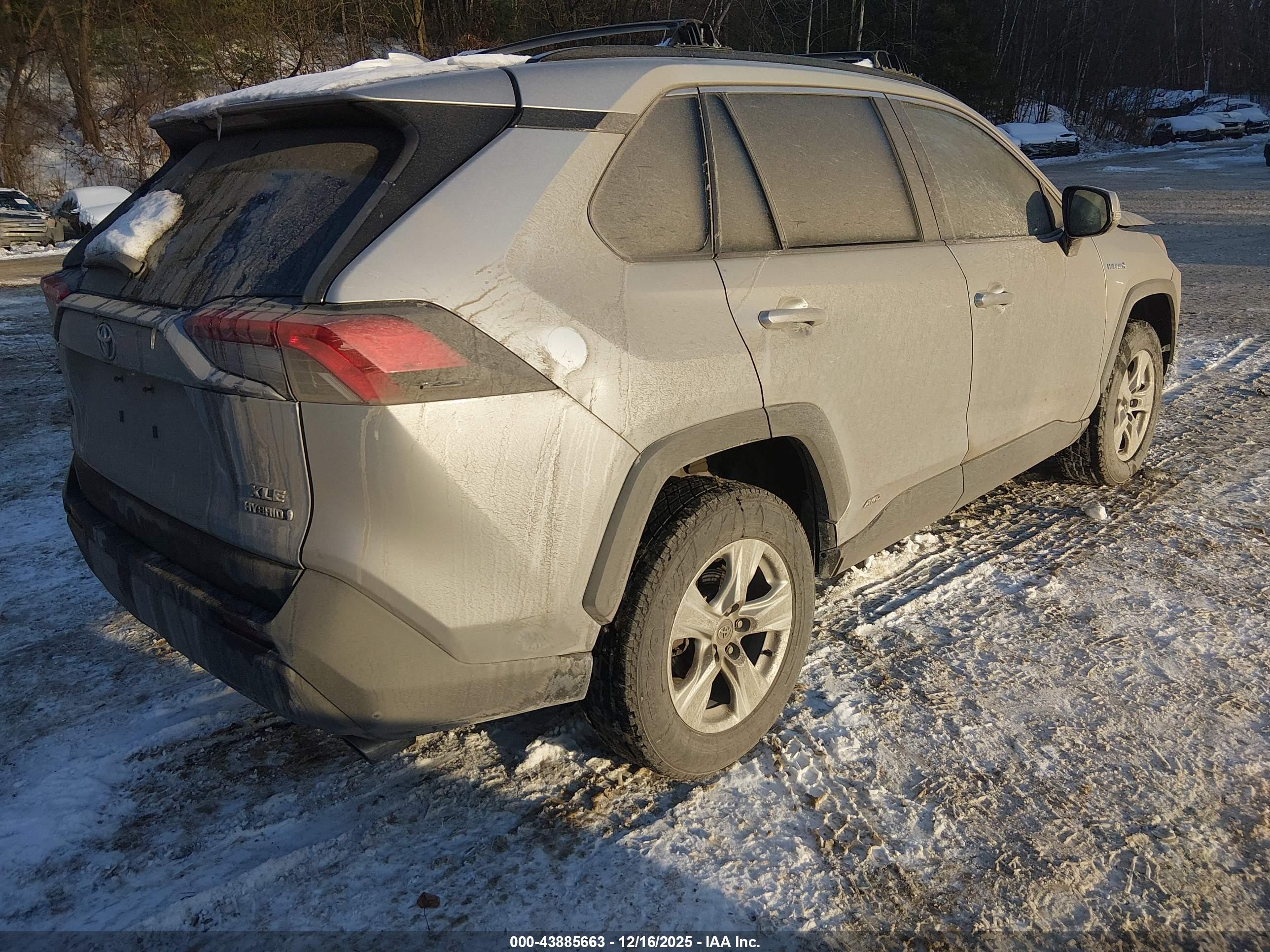 TOYOTA RAV4 image 4