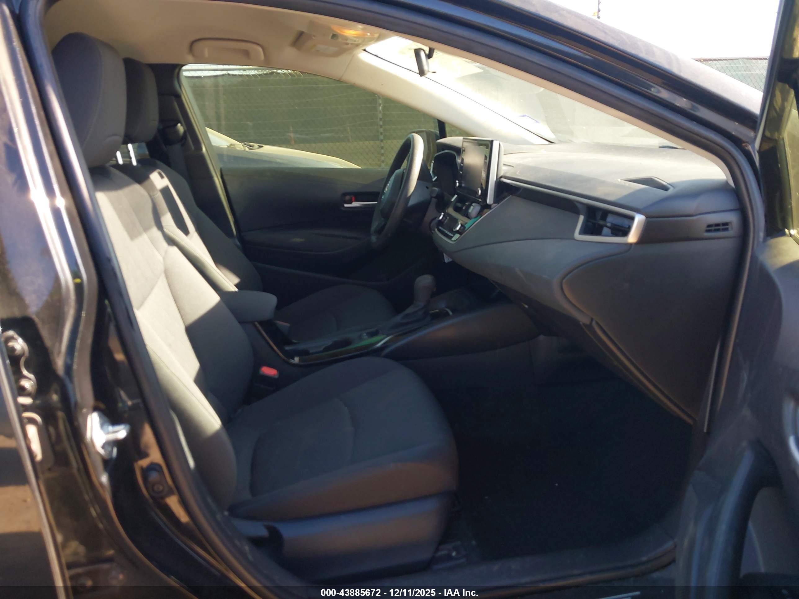 TOYOTA COROLLA image 5