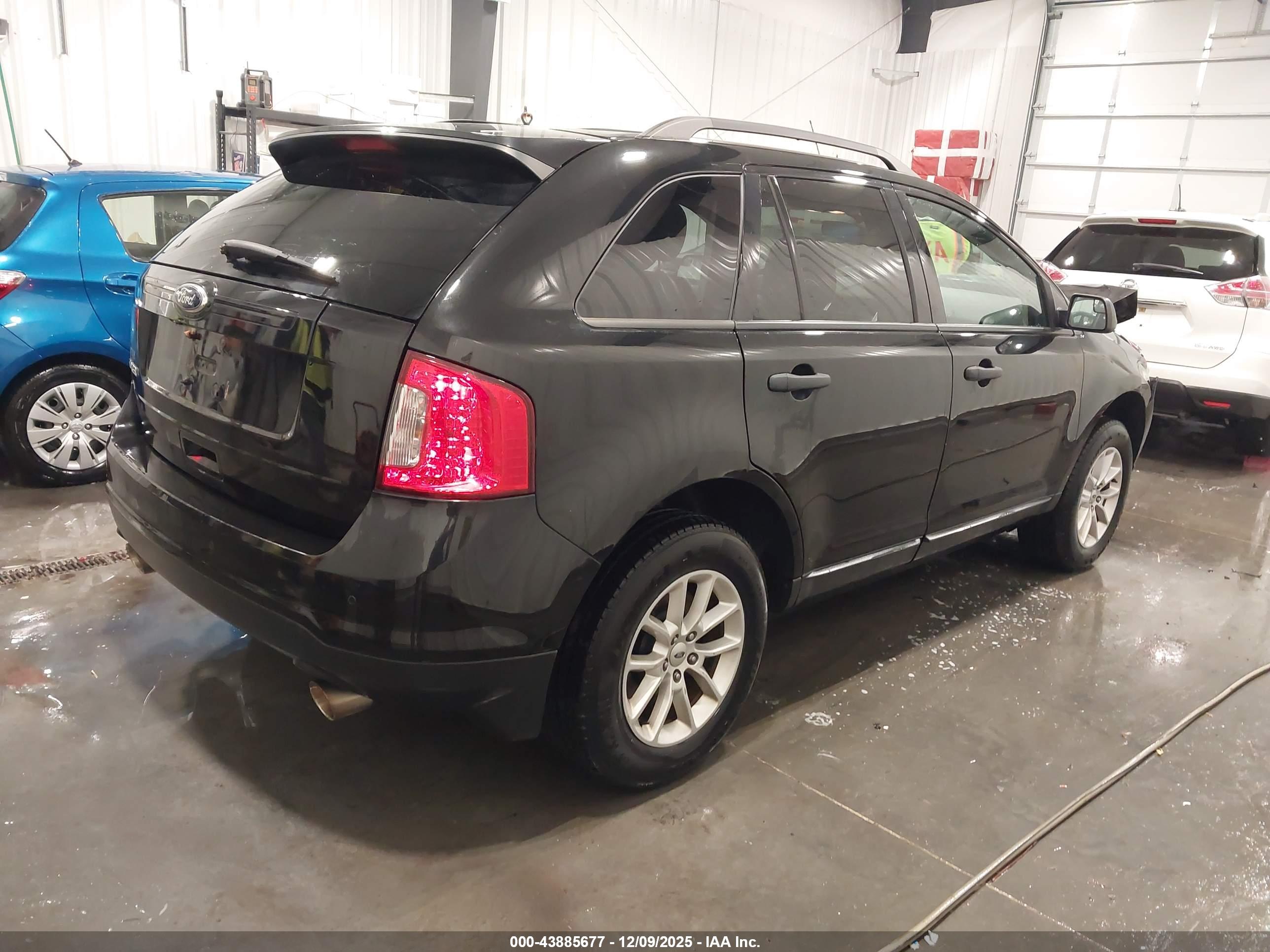 FORD EDGE image 4