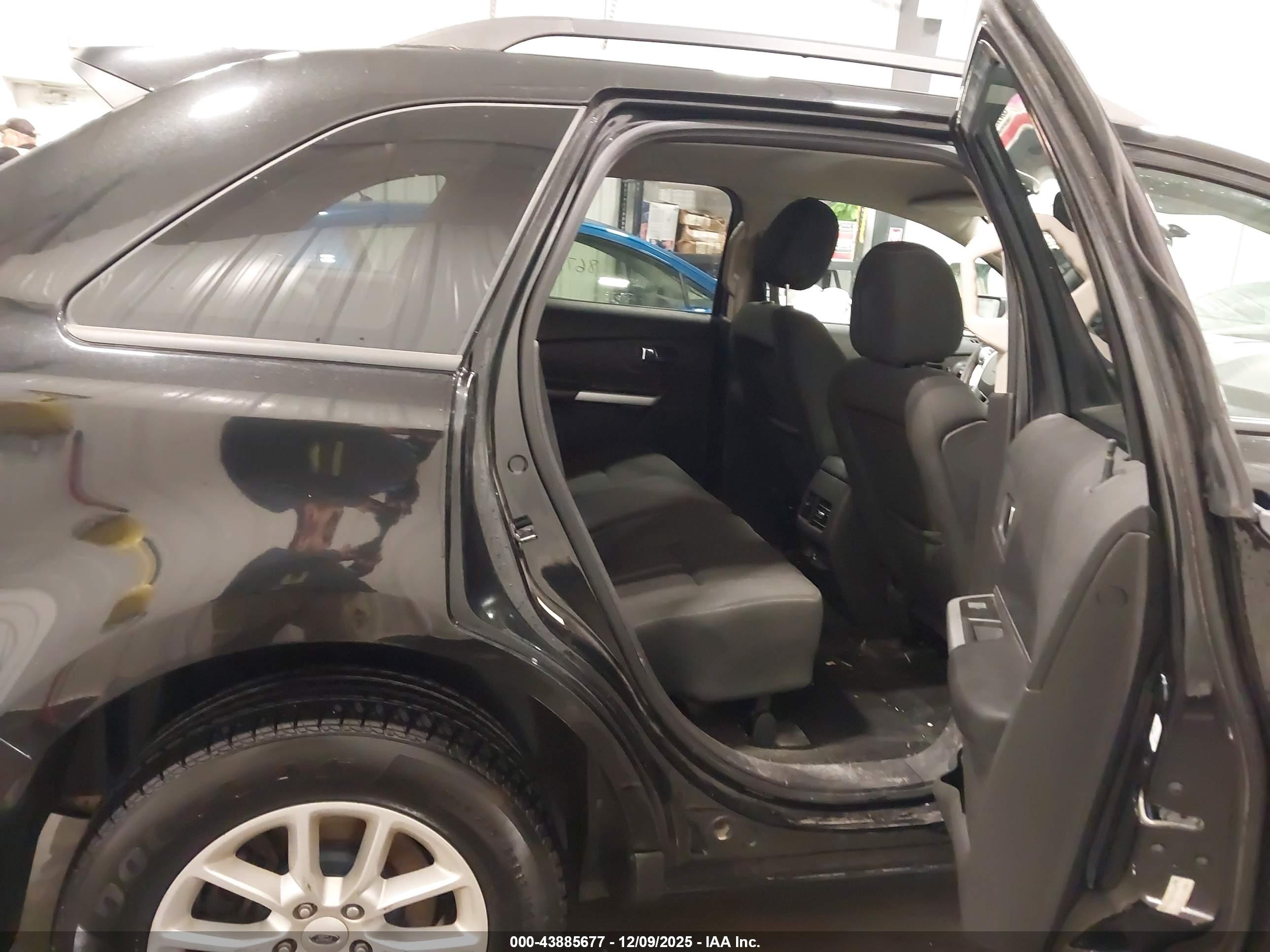 FORD EDGE image 8
