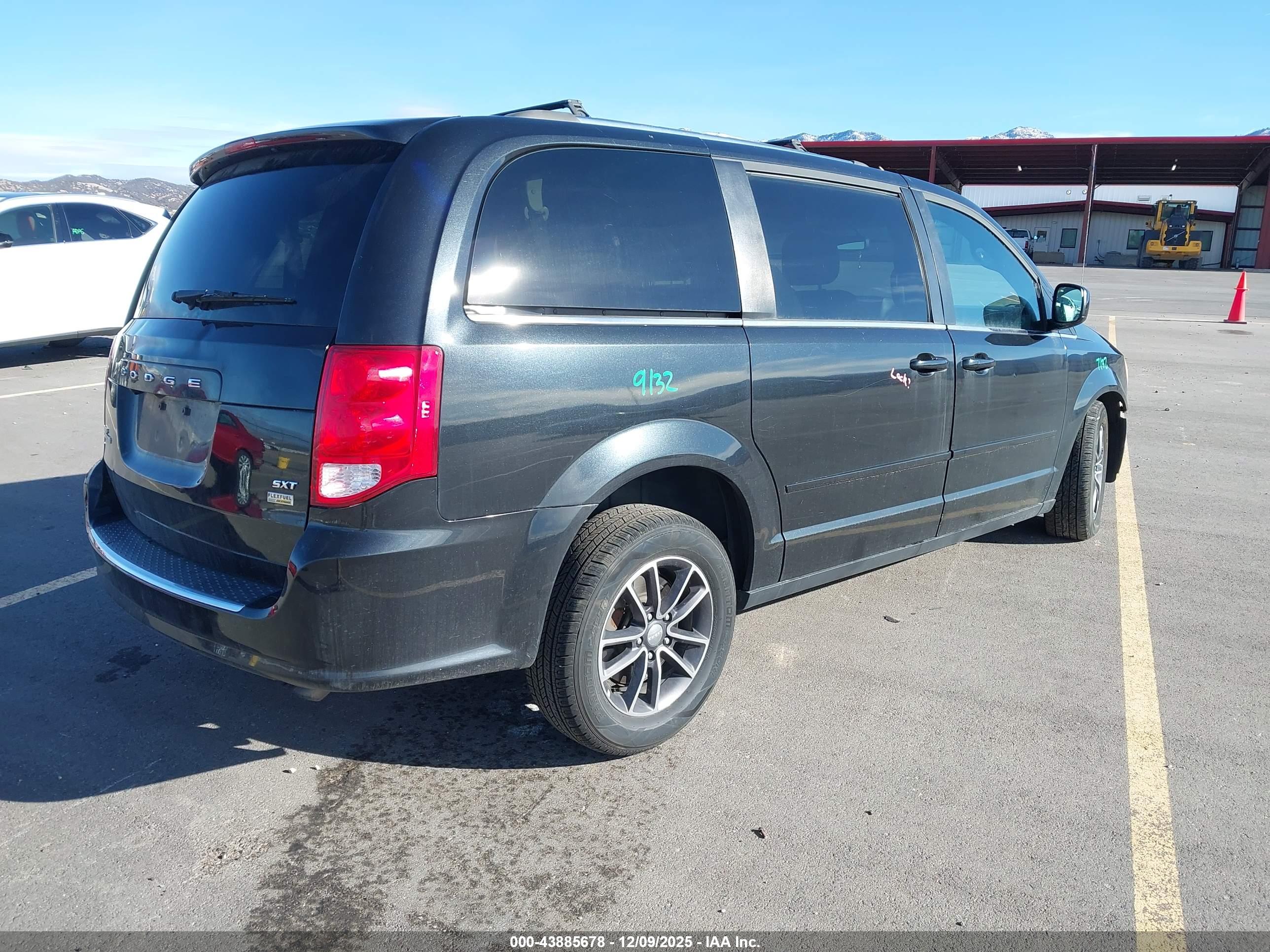DODGE GRAND image 4