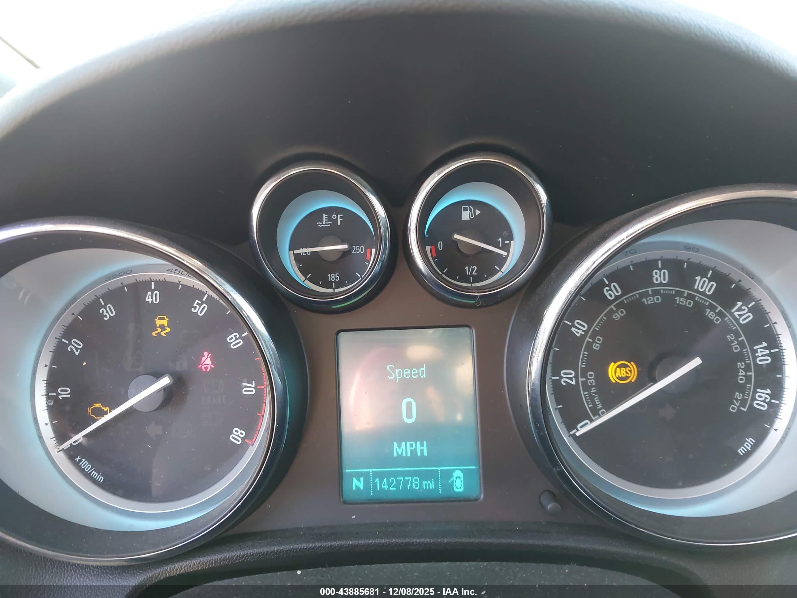 BUICK VERANO image 7