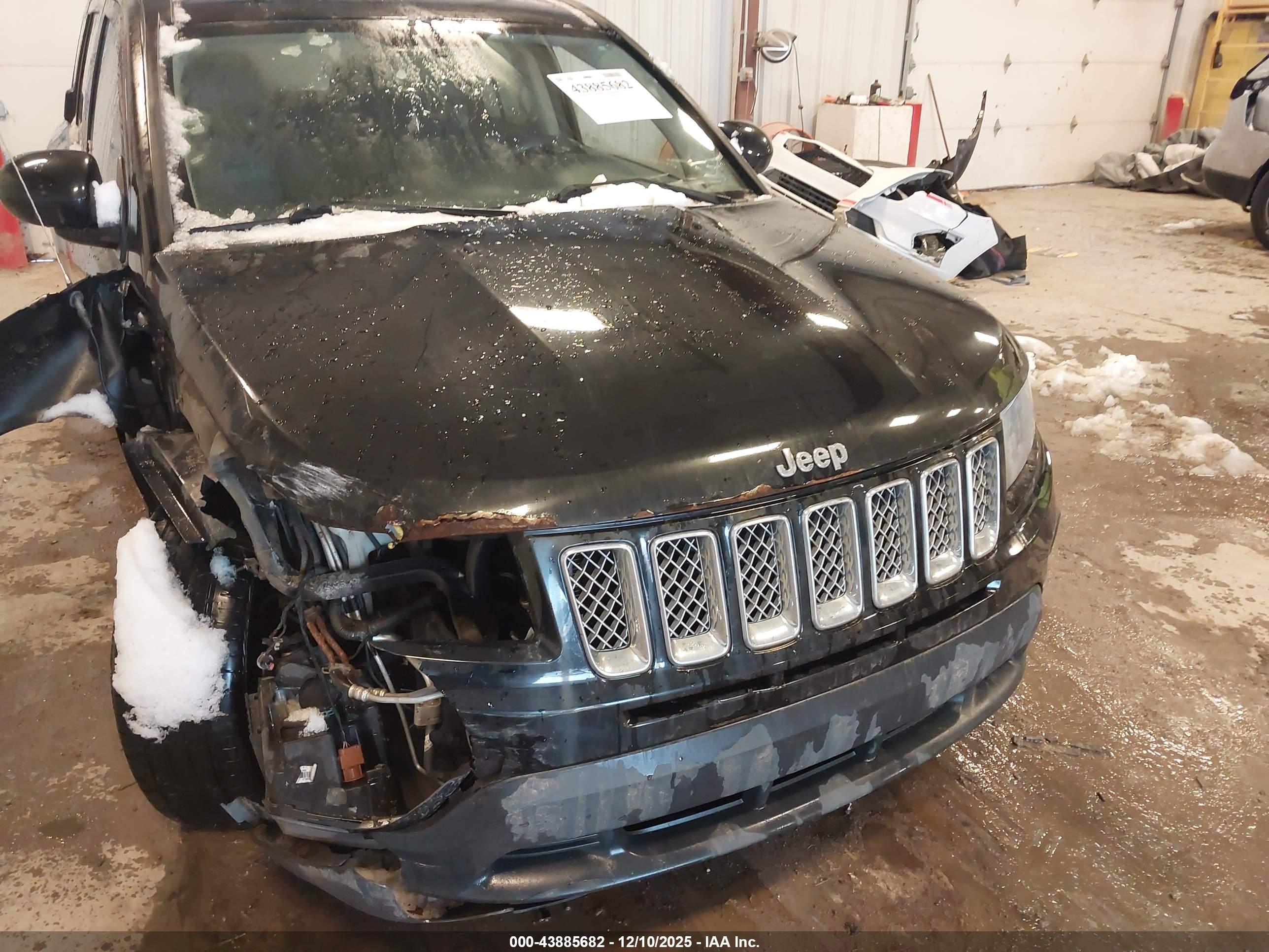 JEEP COMPASS image 6