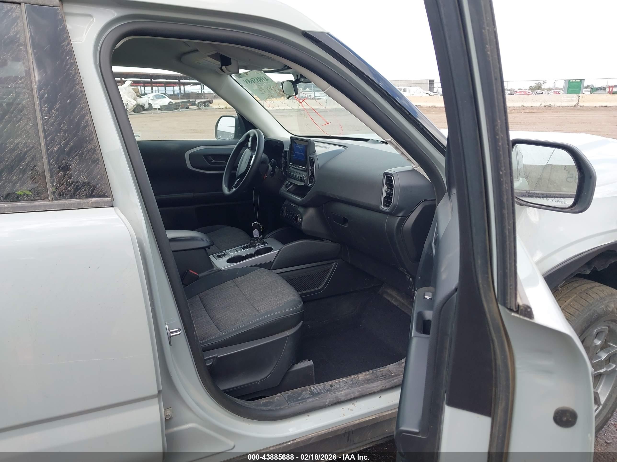 FORD BRONCO image 5