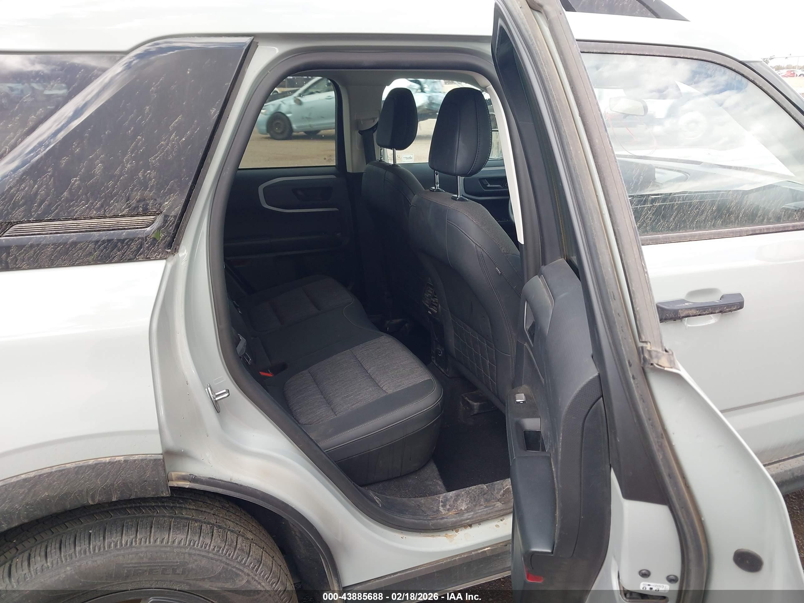 FORD BRONCO image 8