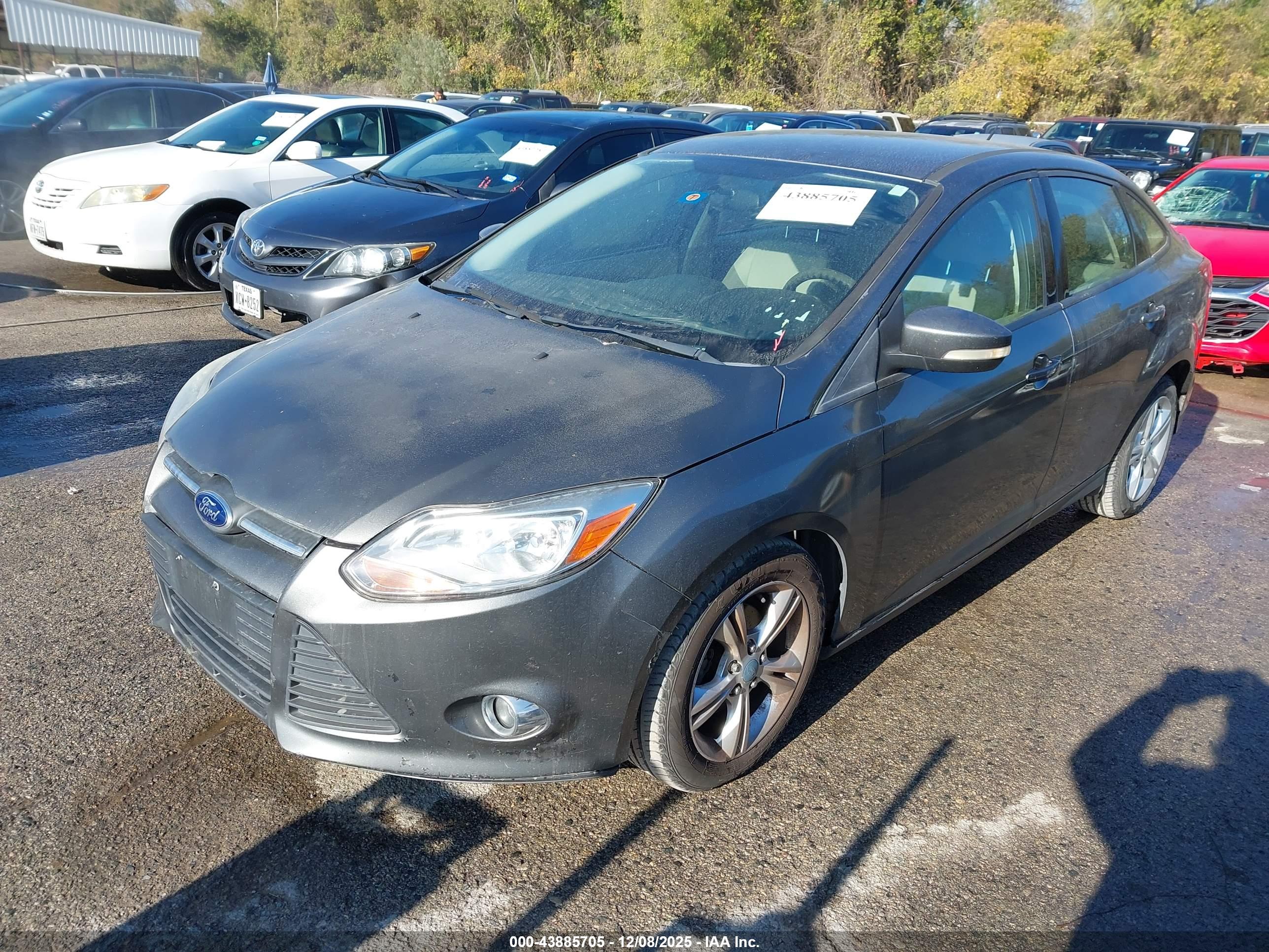 FORD FOCUS image 2