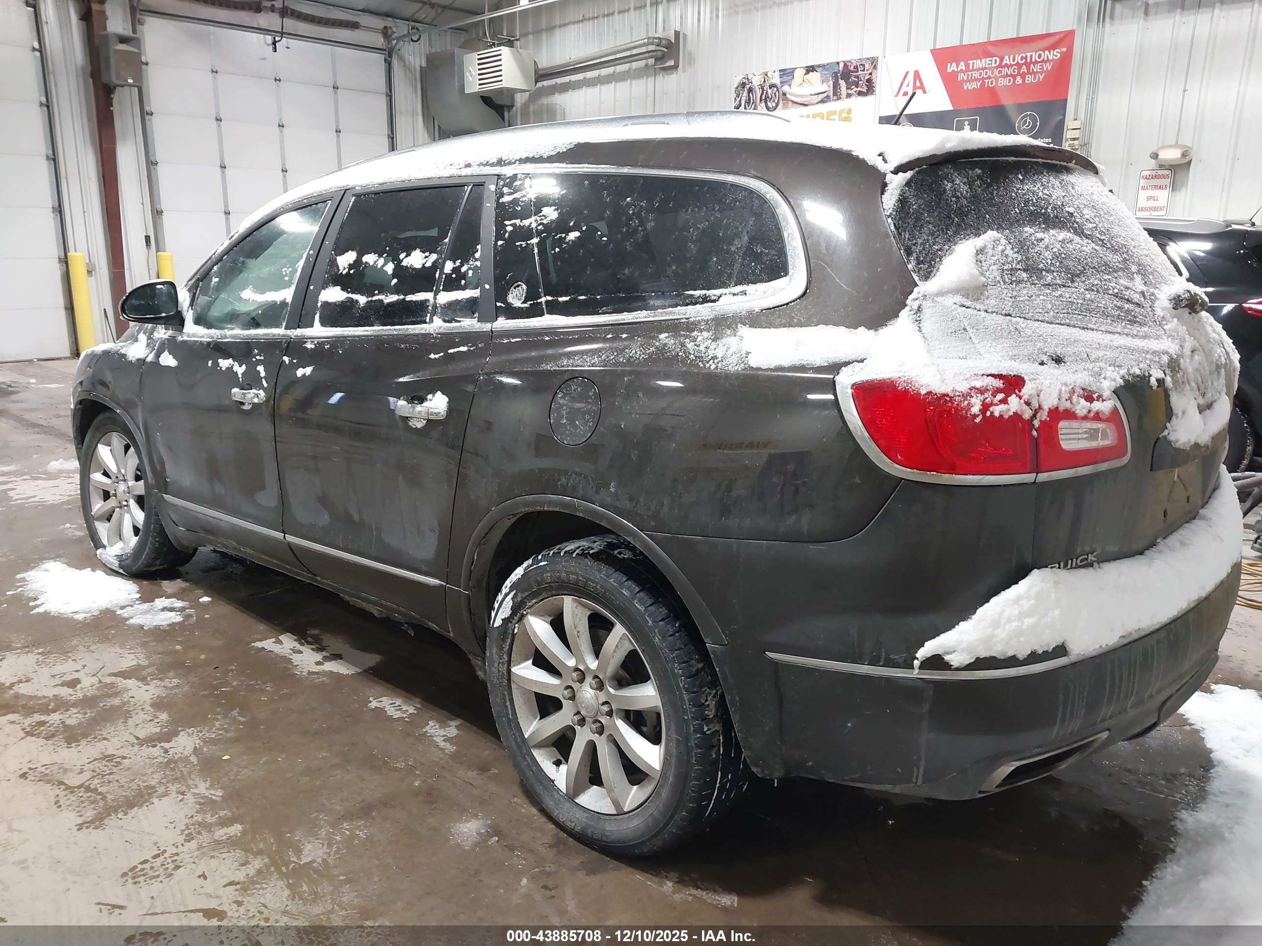 BUICK ENCLAVE image 3