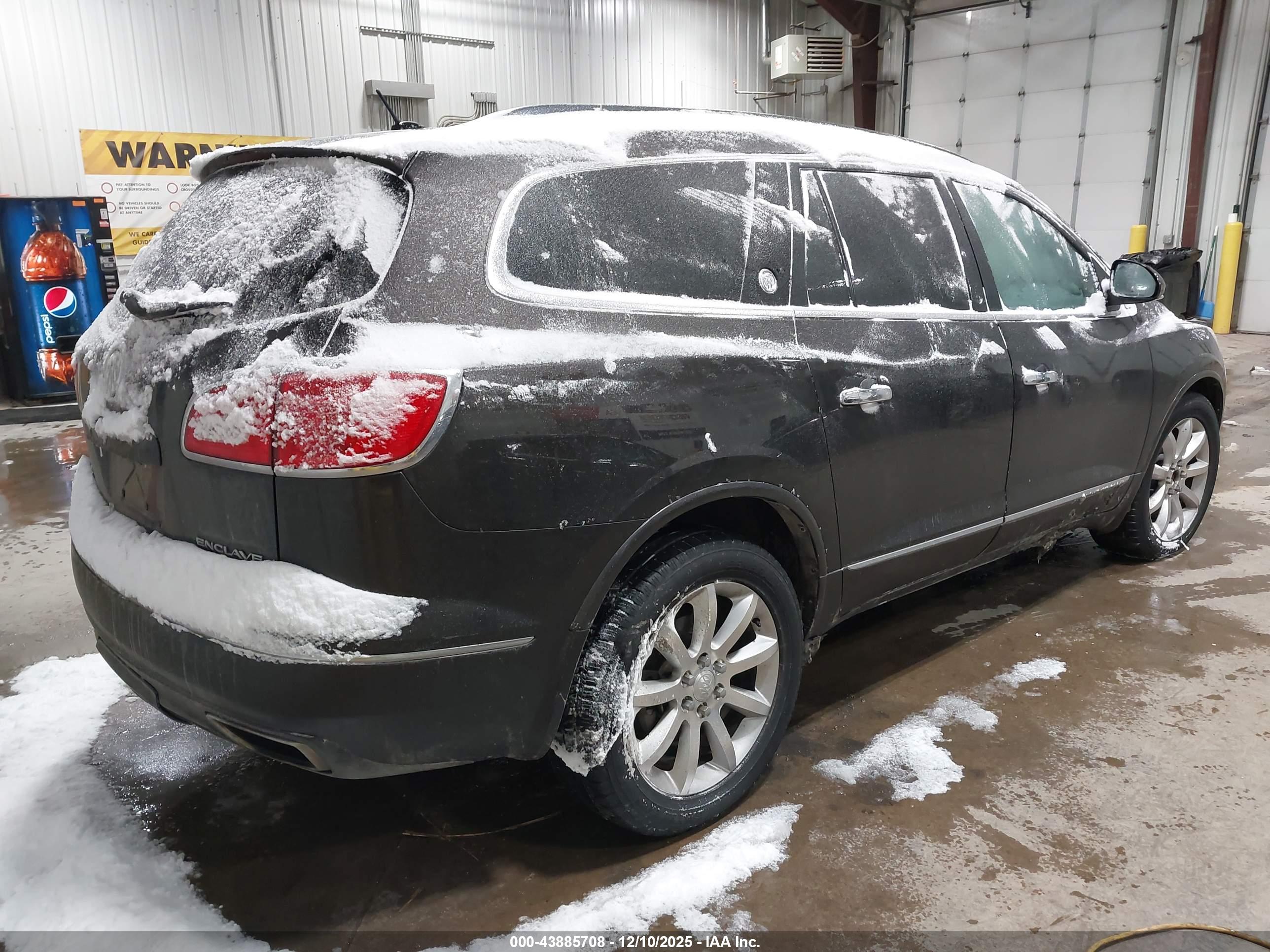 BUICK ENCLAVE image 4