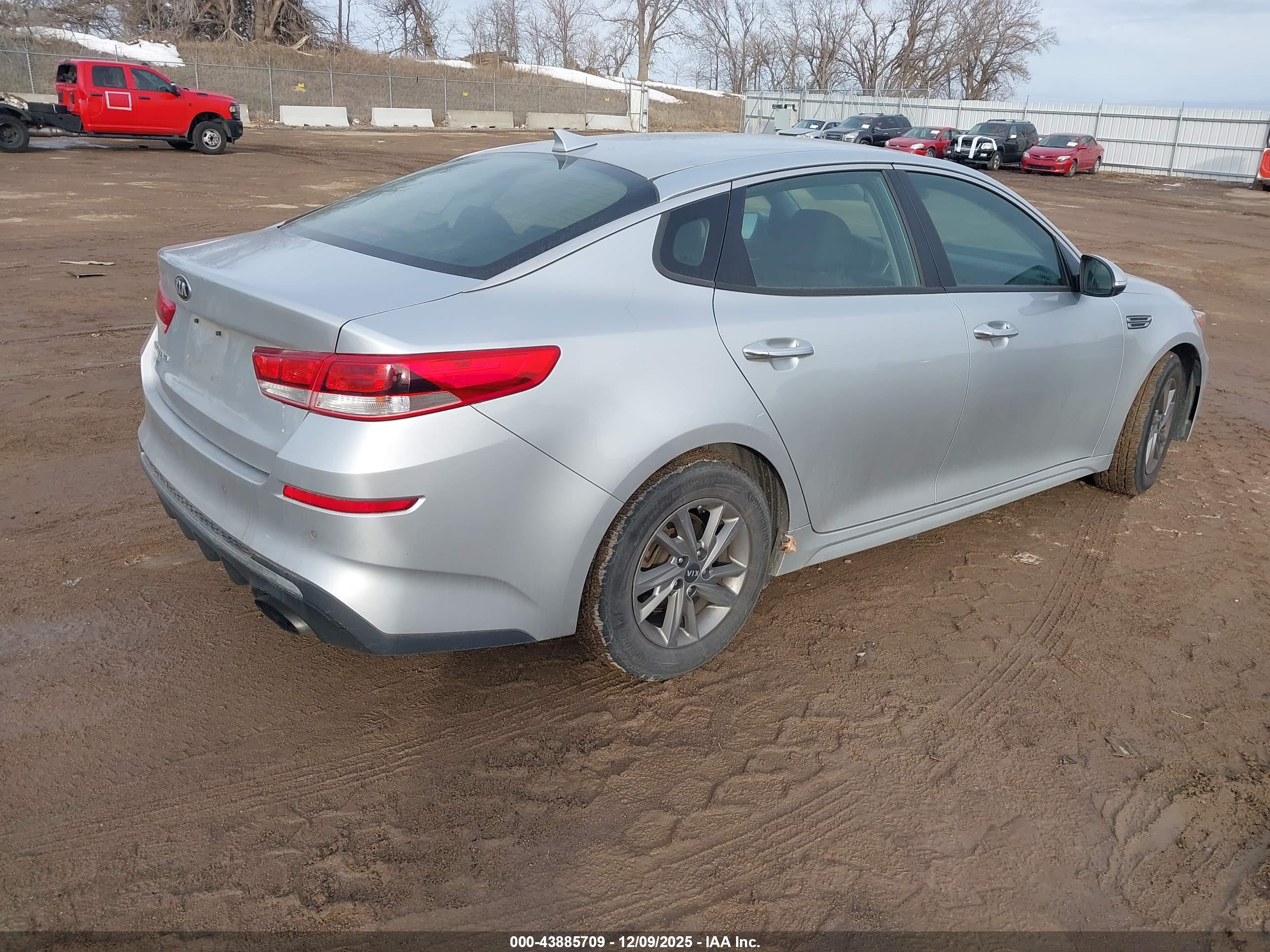 KIA OPTIMA image 4