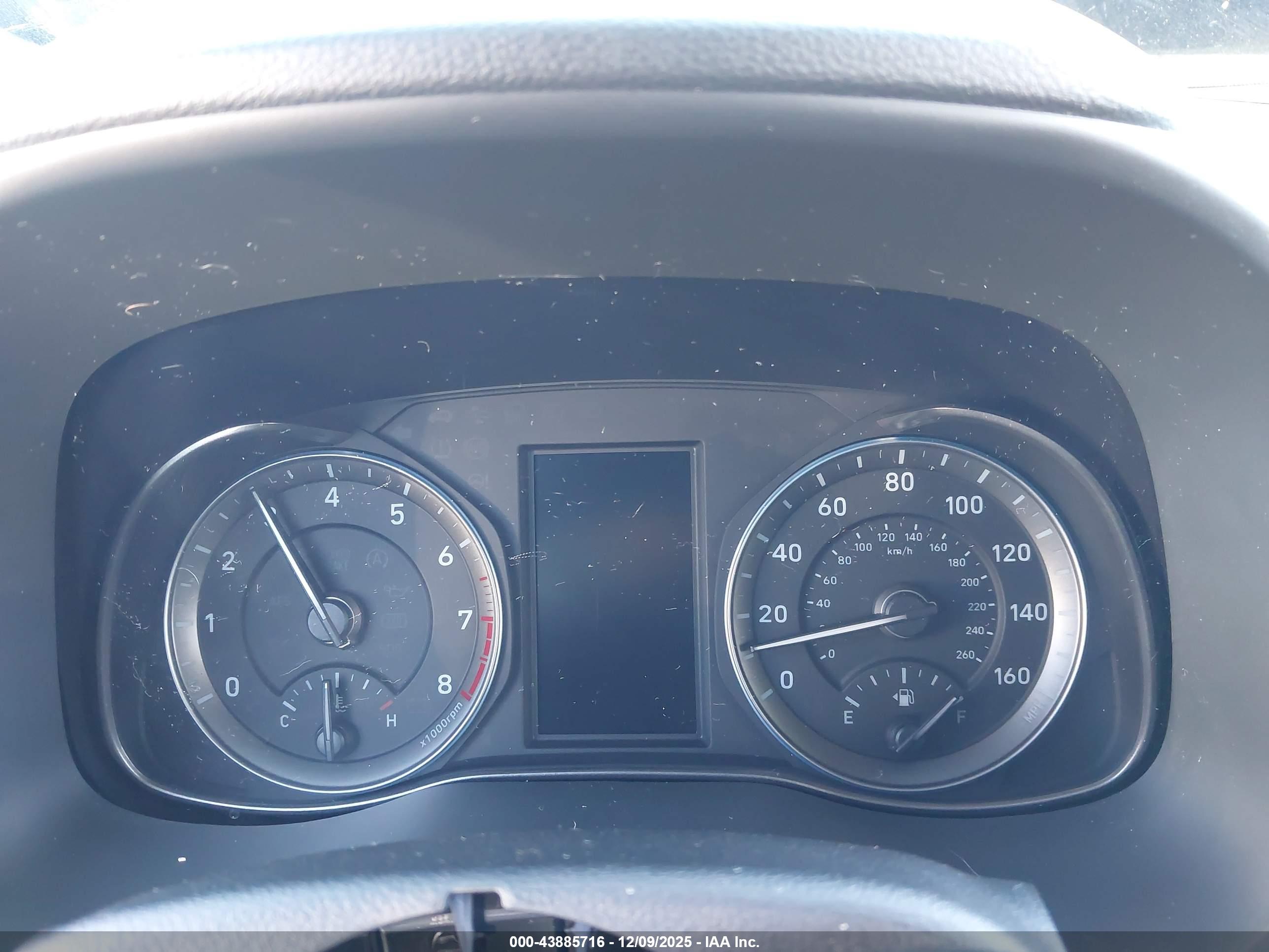 HYUNDAI KONA image 7