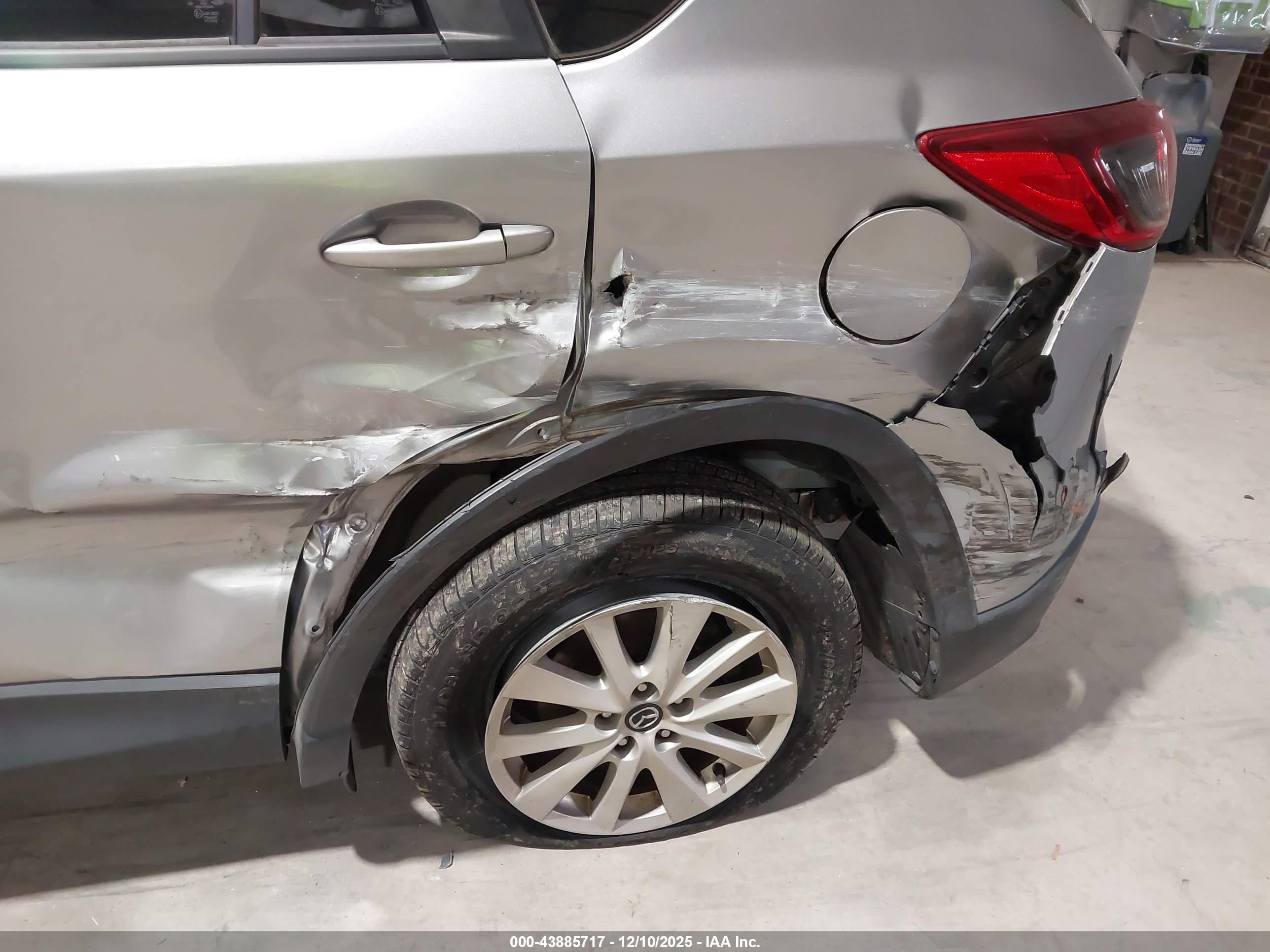 MAZDA CX-5 image 6