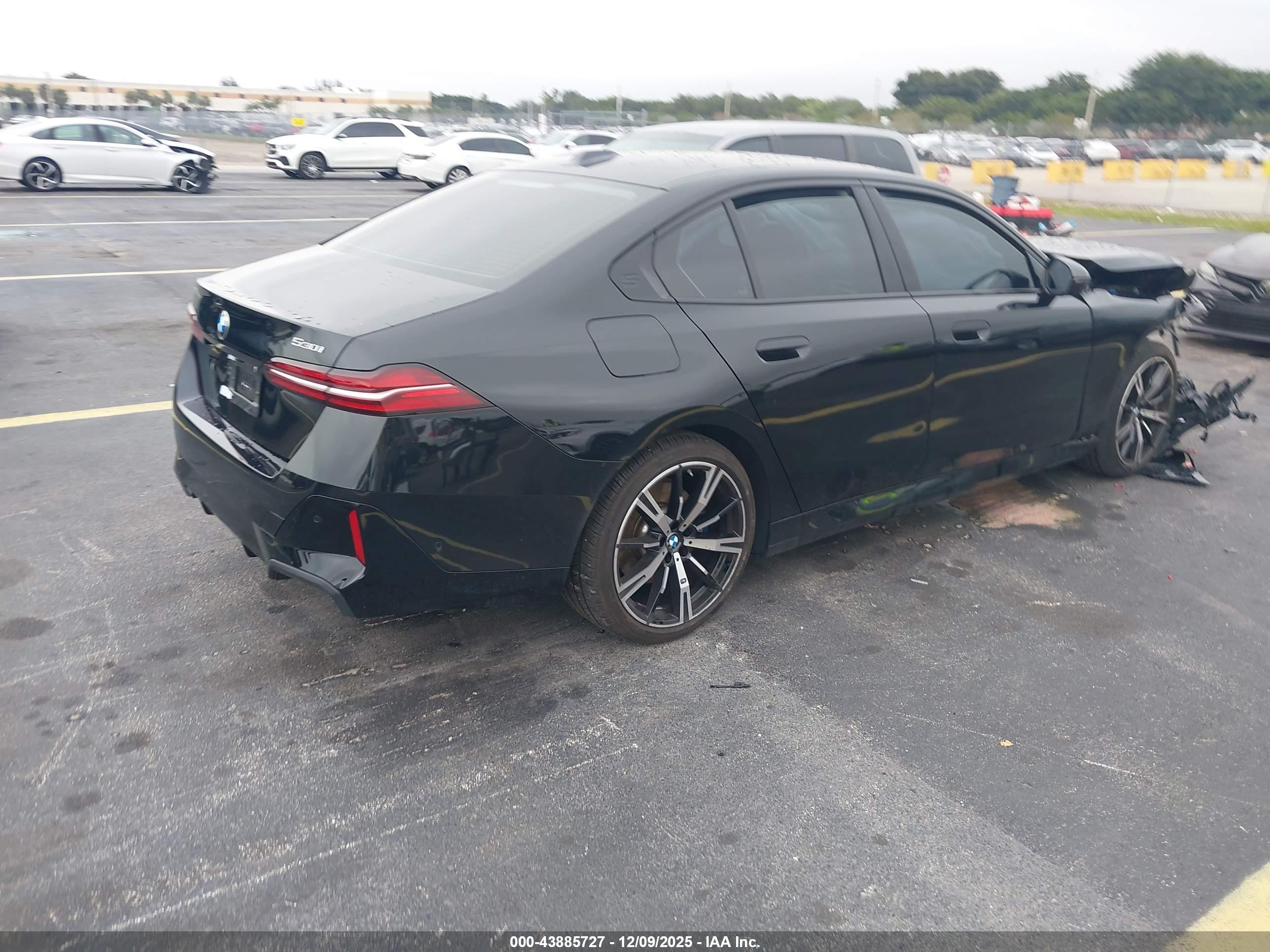 BMW 530I image 4