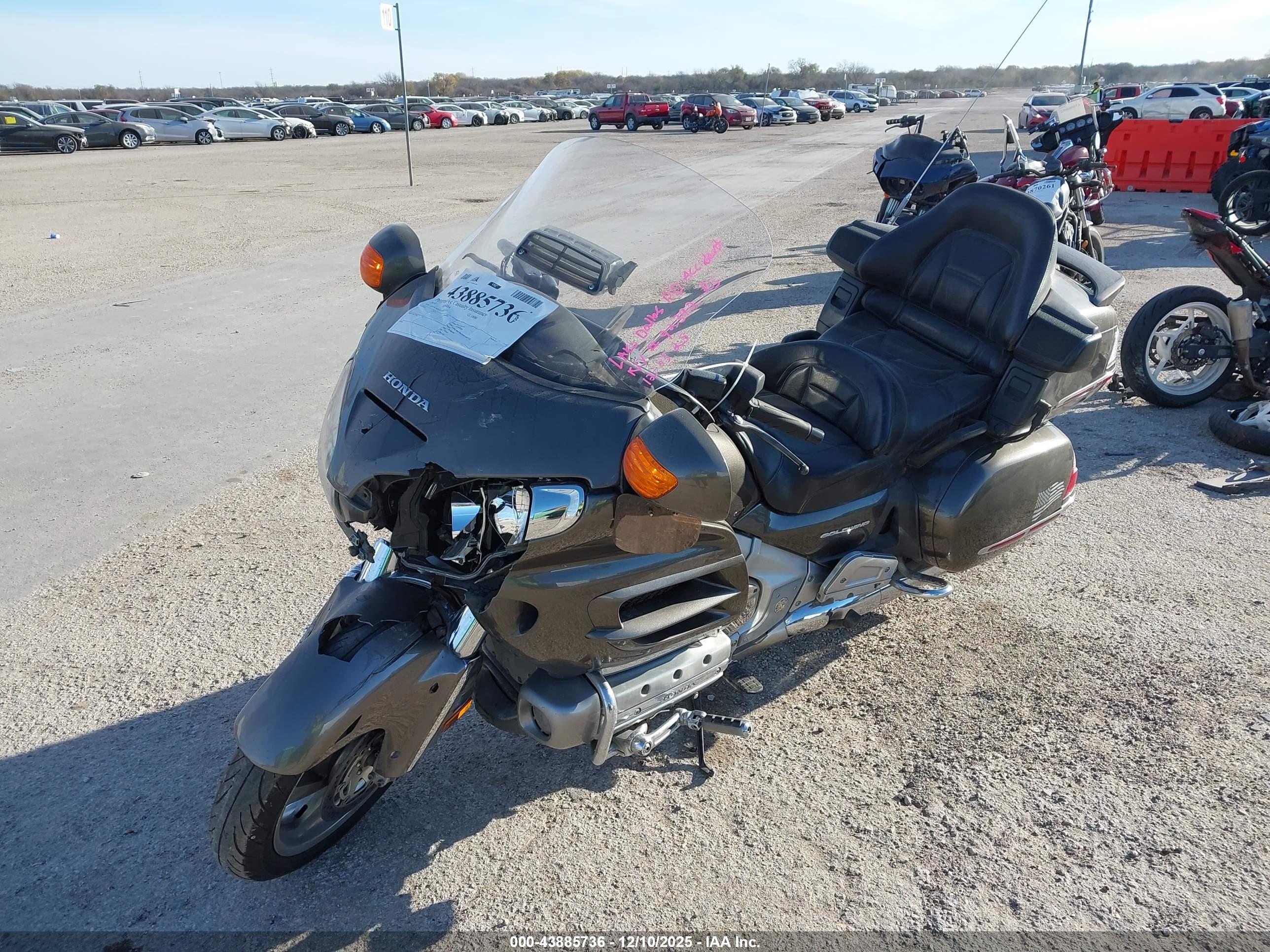 HONDA GL1800 image 2