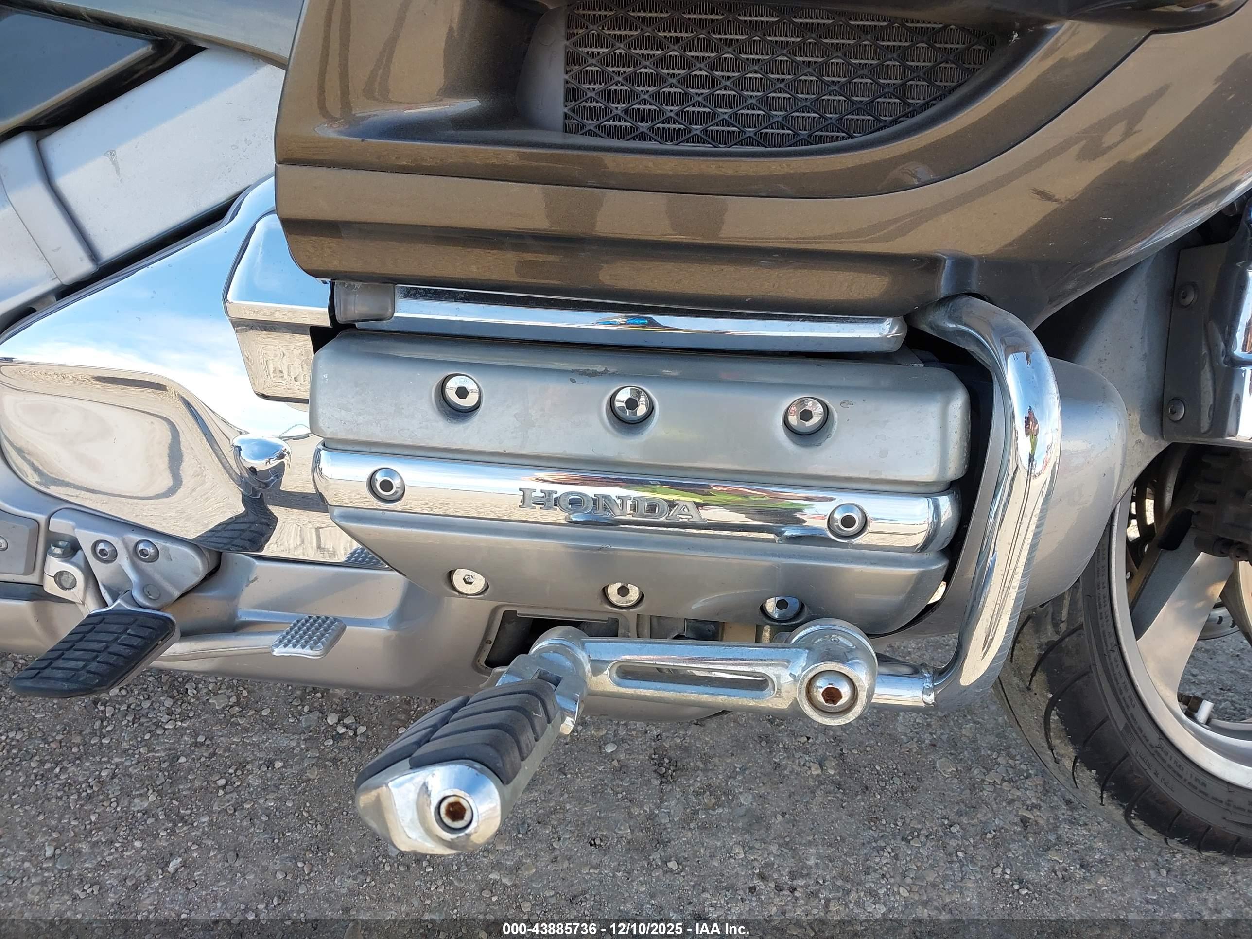 HONDA GL1800 image 8