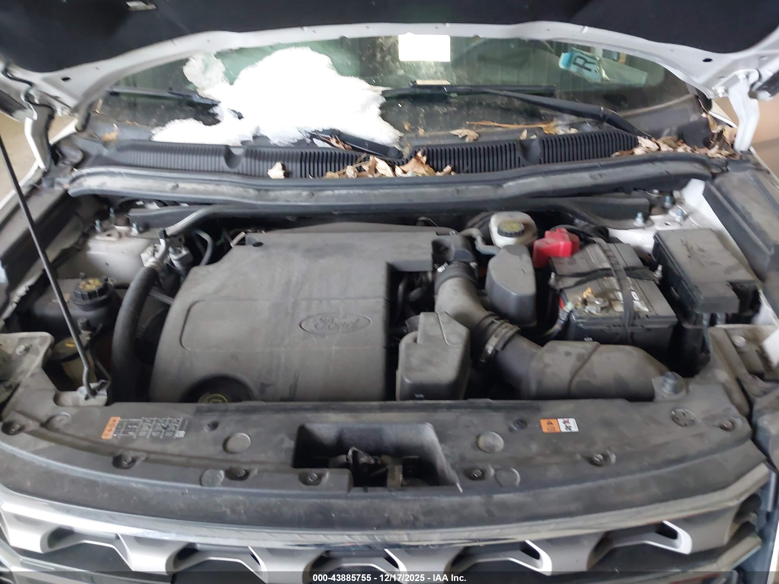 FORD EXPLORER image 10