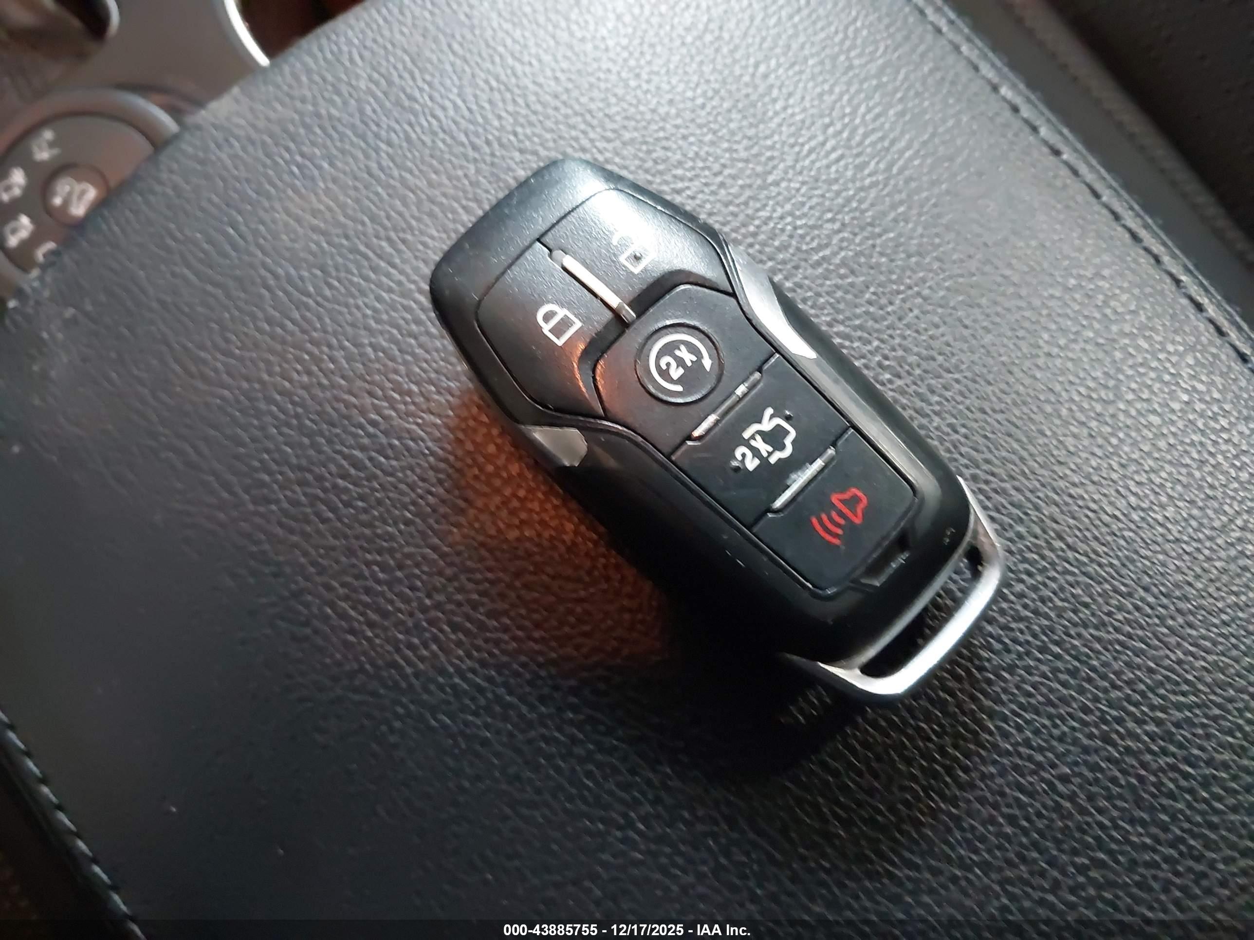 FORD EXPLORER image 11