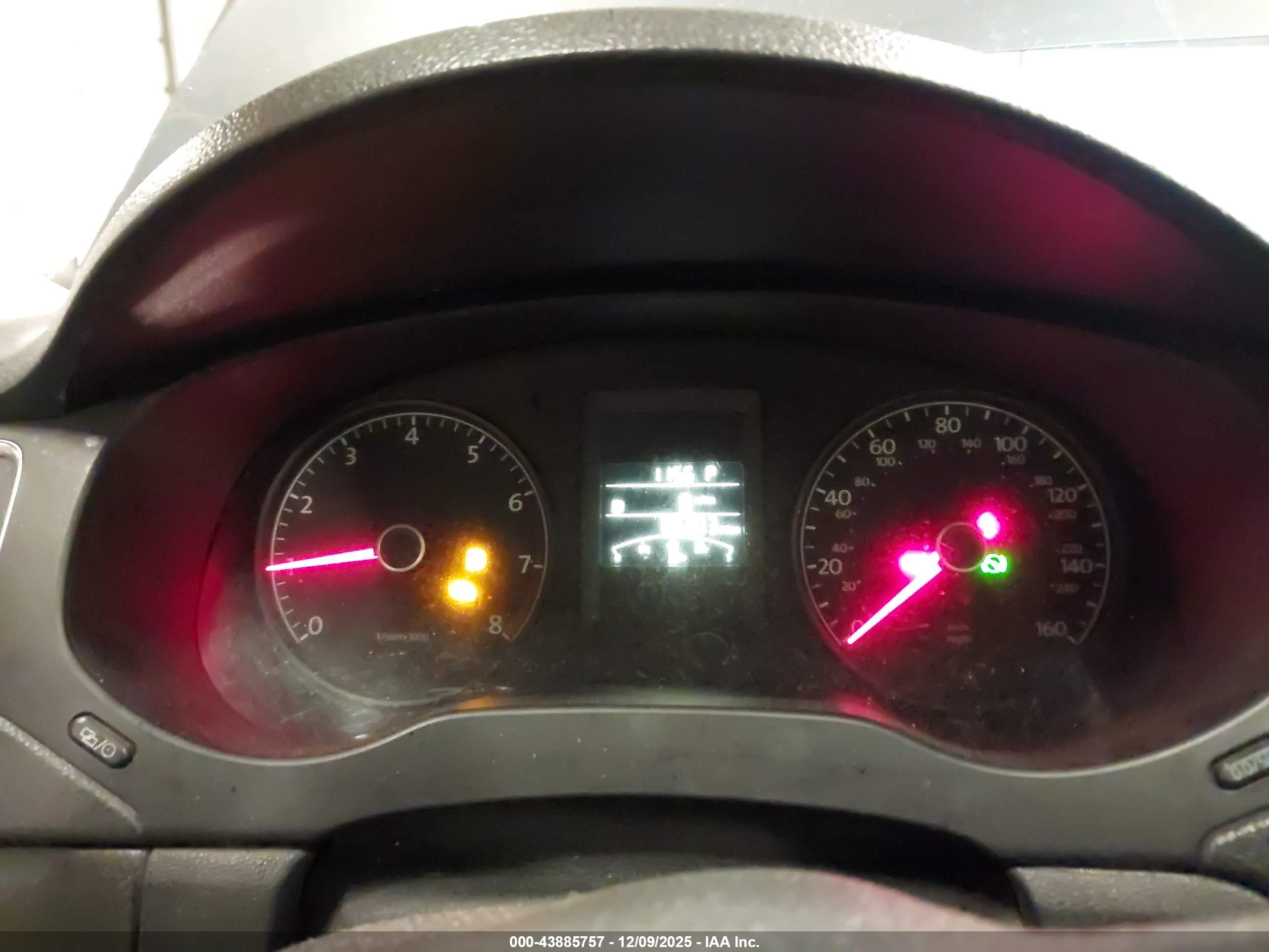 VOLKSWAGEN JETTA image 7