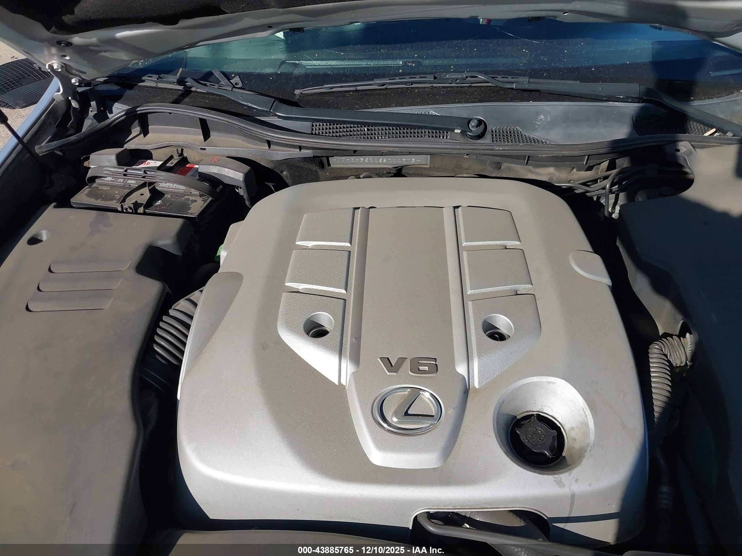 LEXUS GS image 10
