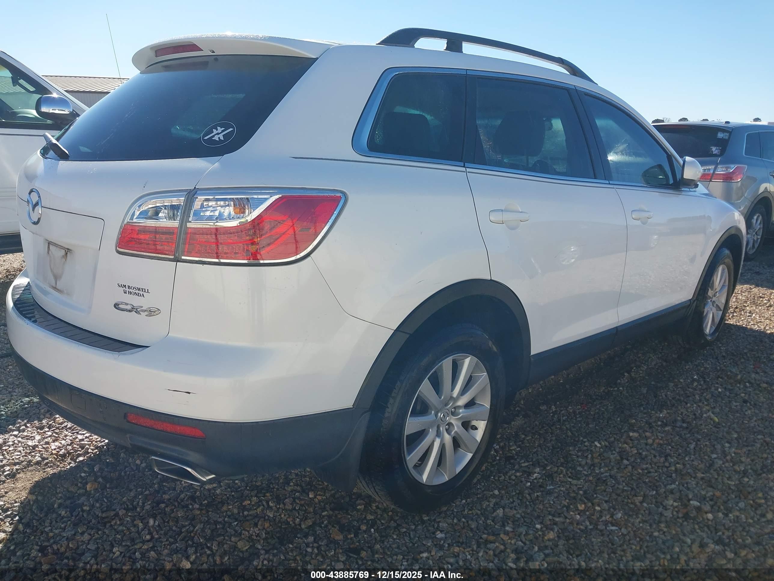 MAZDA CX-9 image 4
