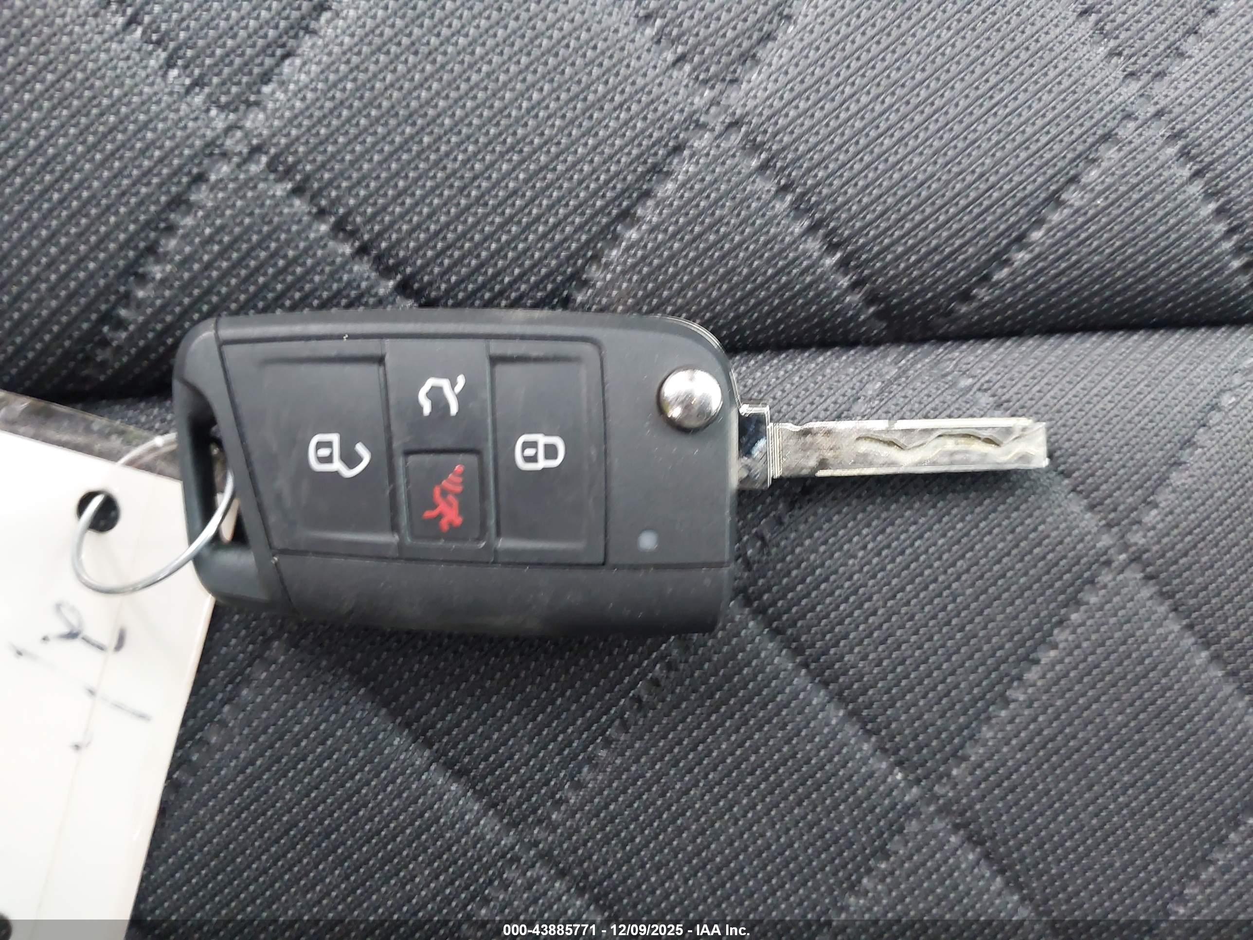 VOLKSWAGEN ATLAS image 11