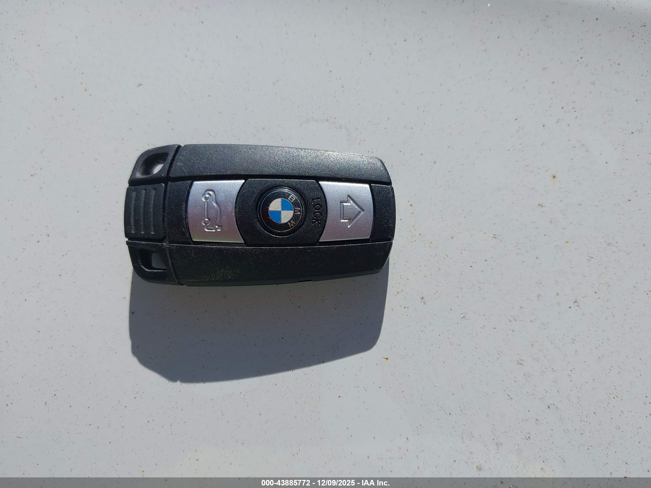BMW 128I image 11