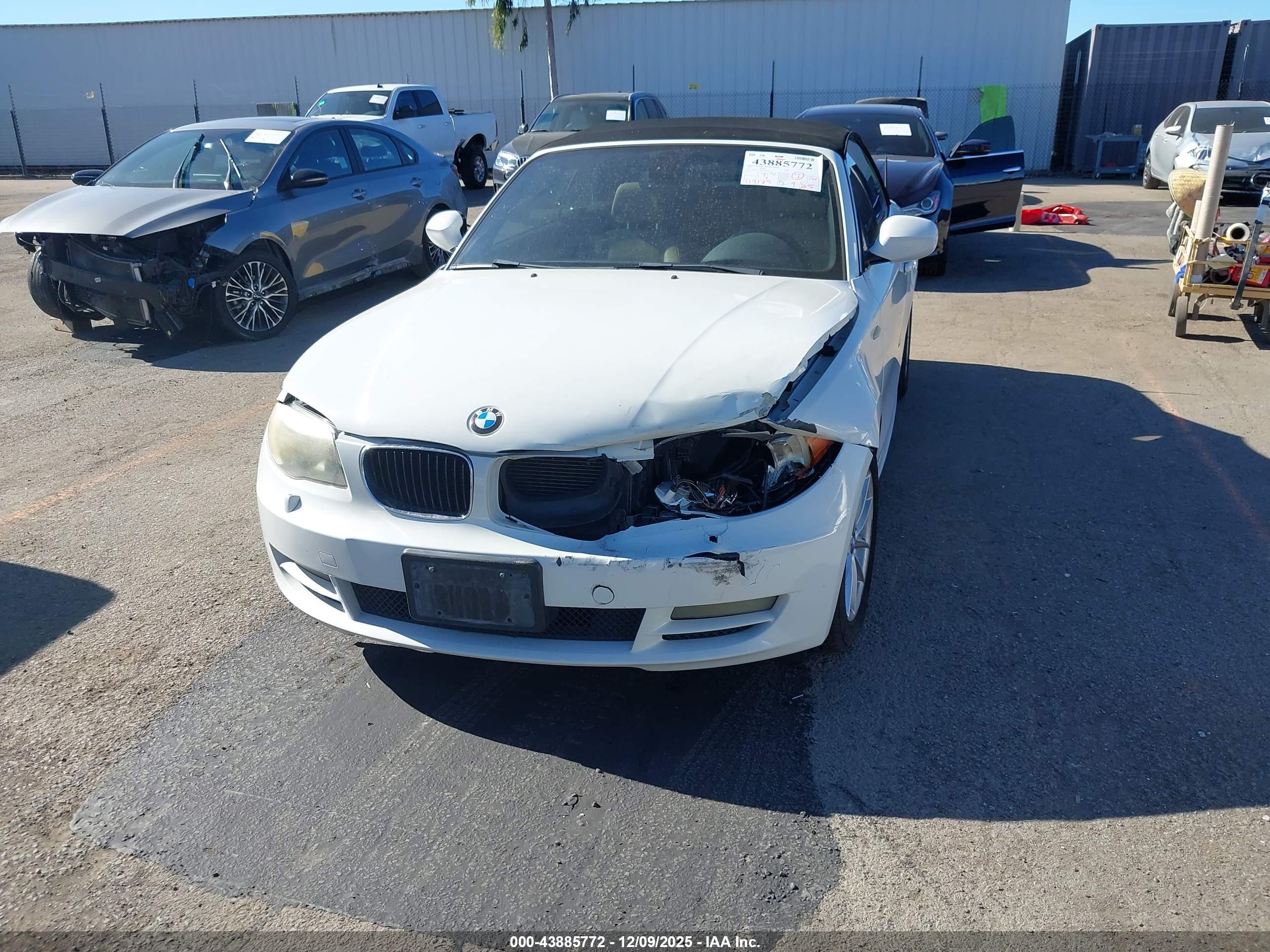 BMW 128I image 6