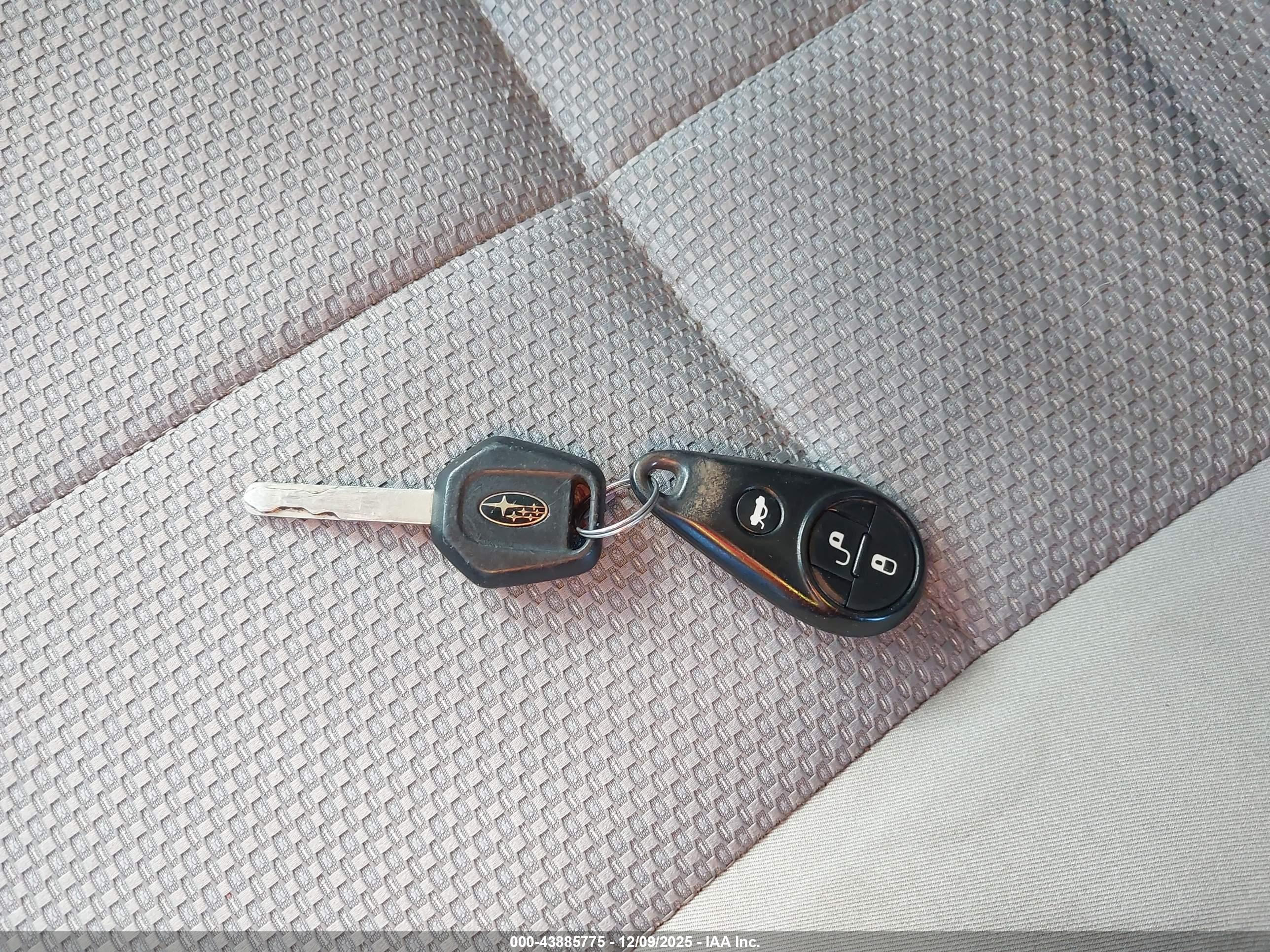 SUBARU FORESTER image 11