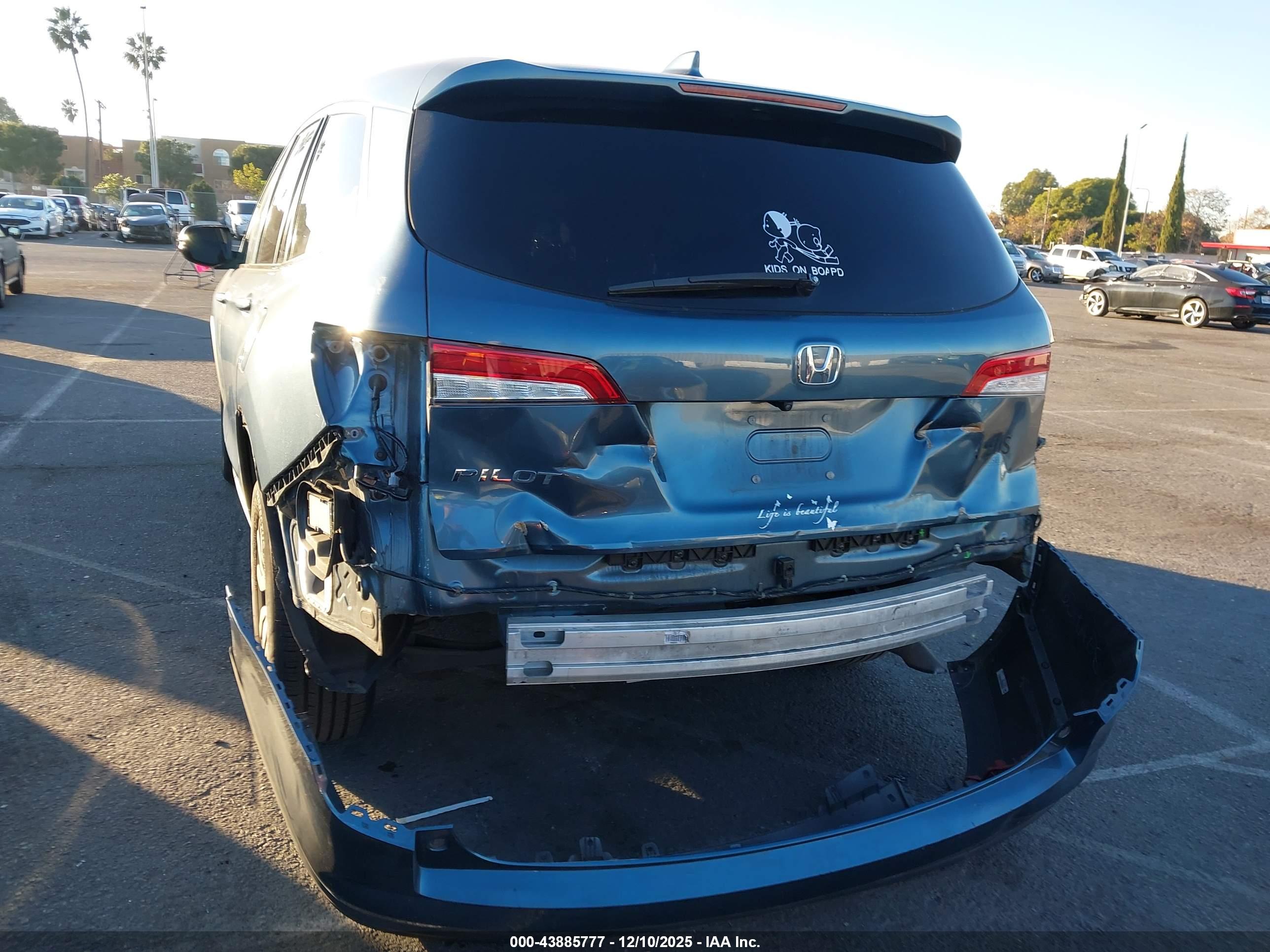 HONDA PILOT image 6