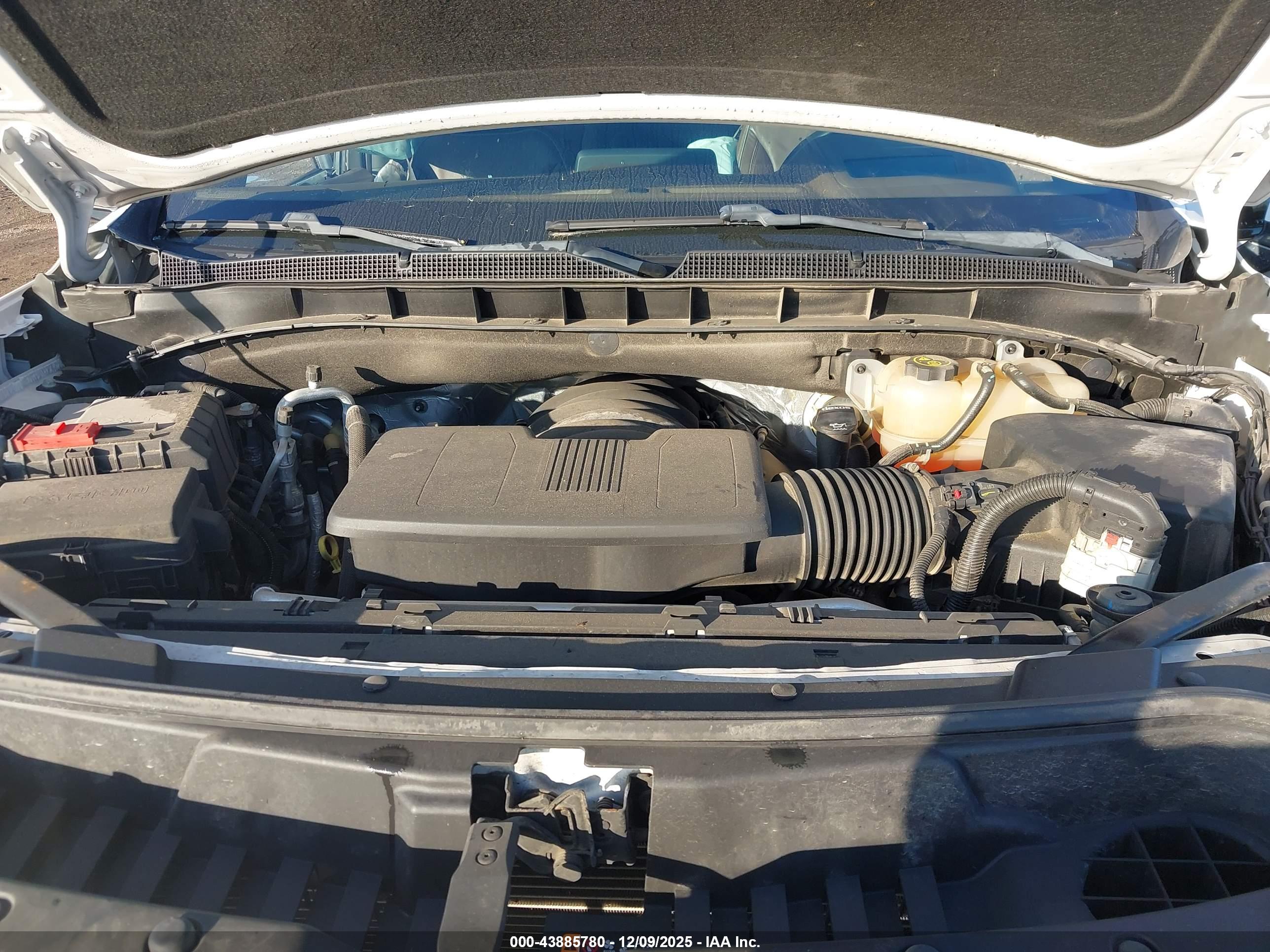 CHEVROLET TAHOE image 10