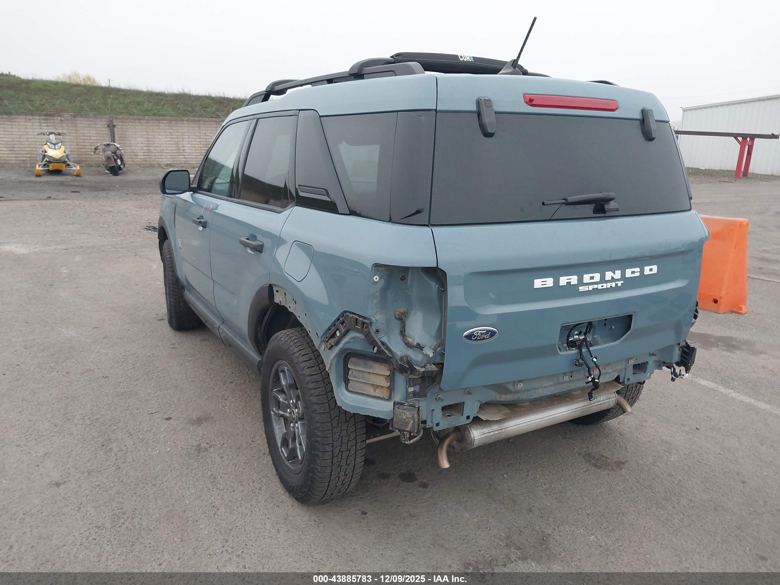 FORD BRONCO image 3